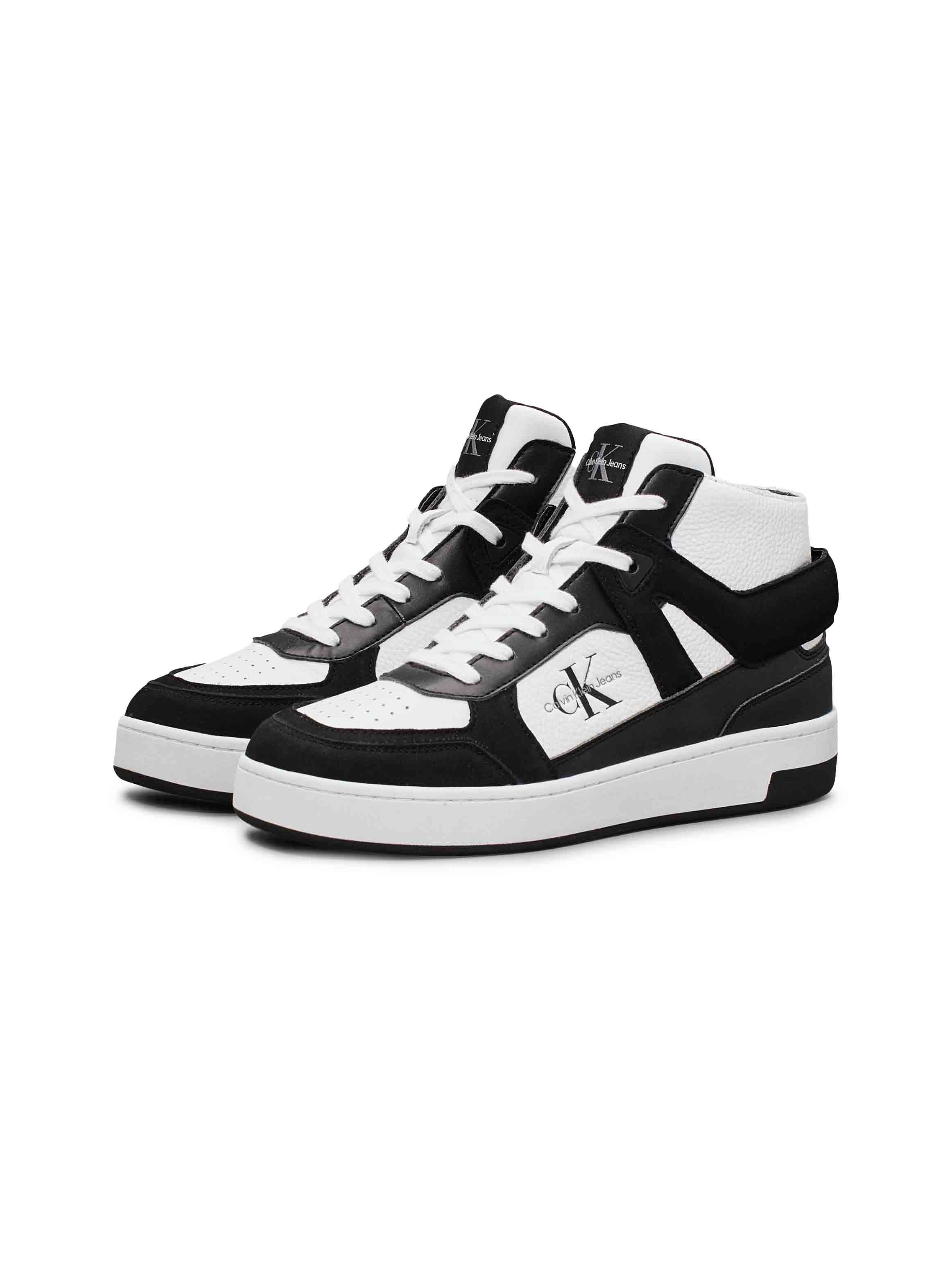 black/white