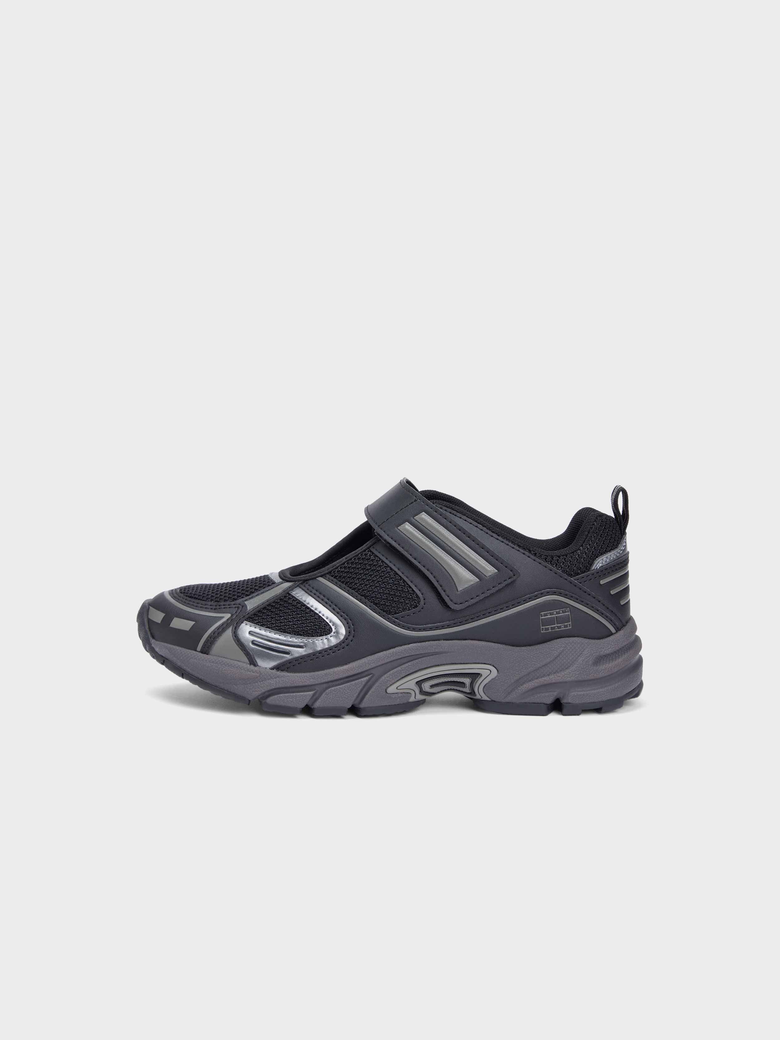 BLACK/GREY
