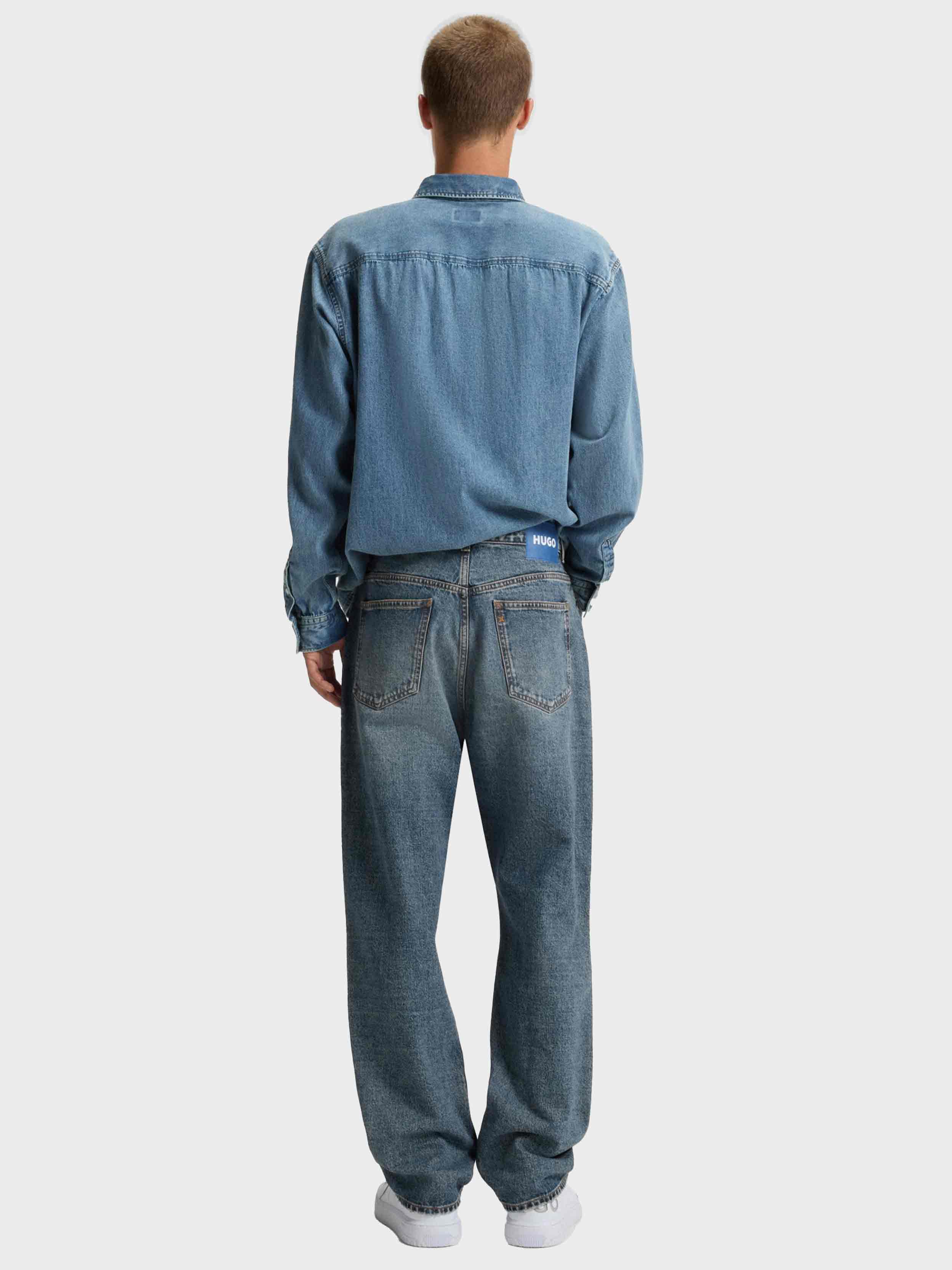 medium blue