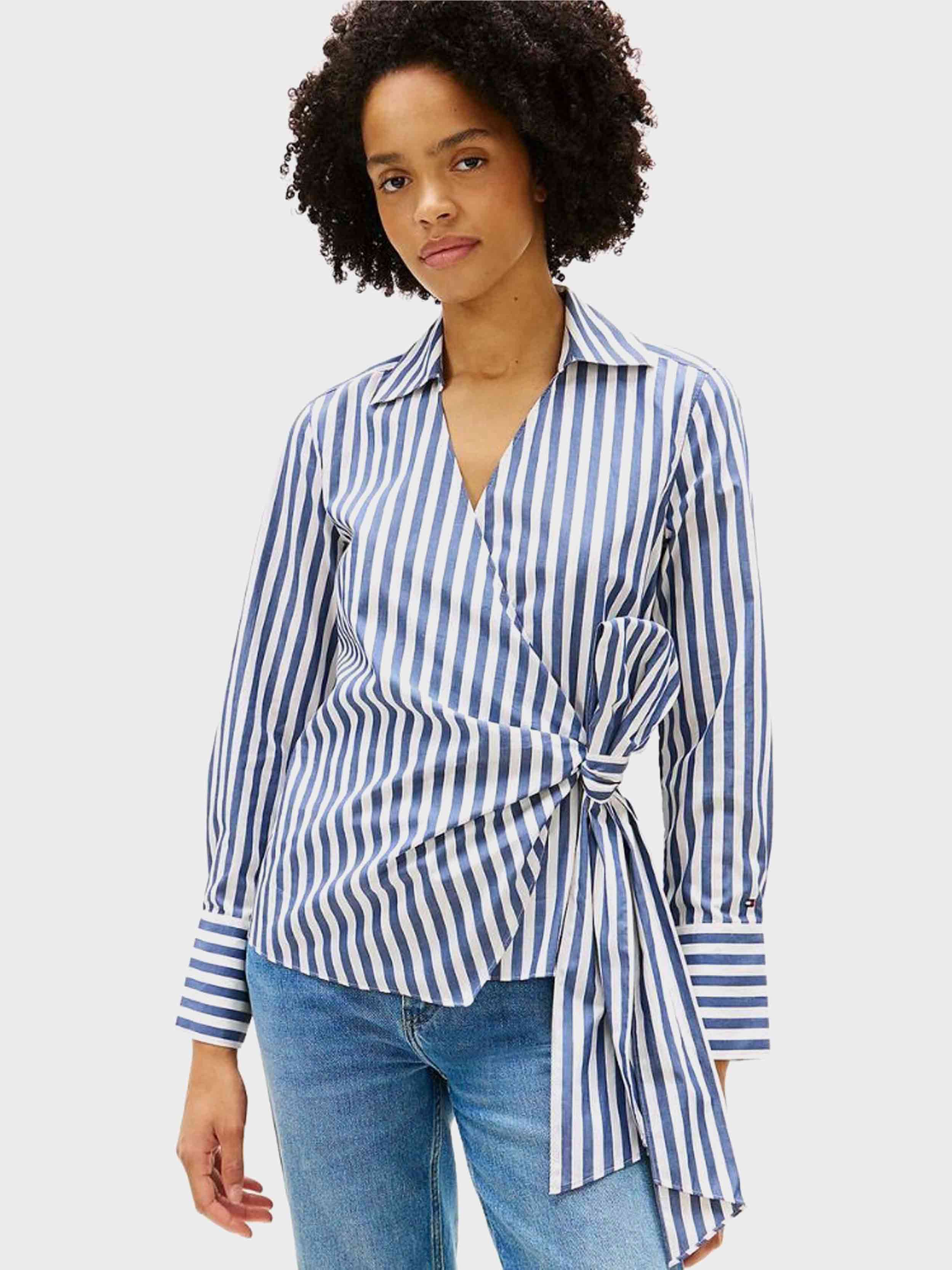 Navy / Ecru
