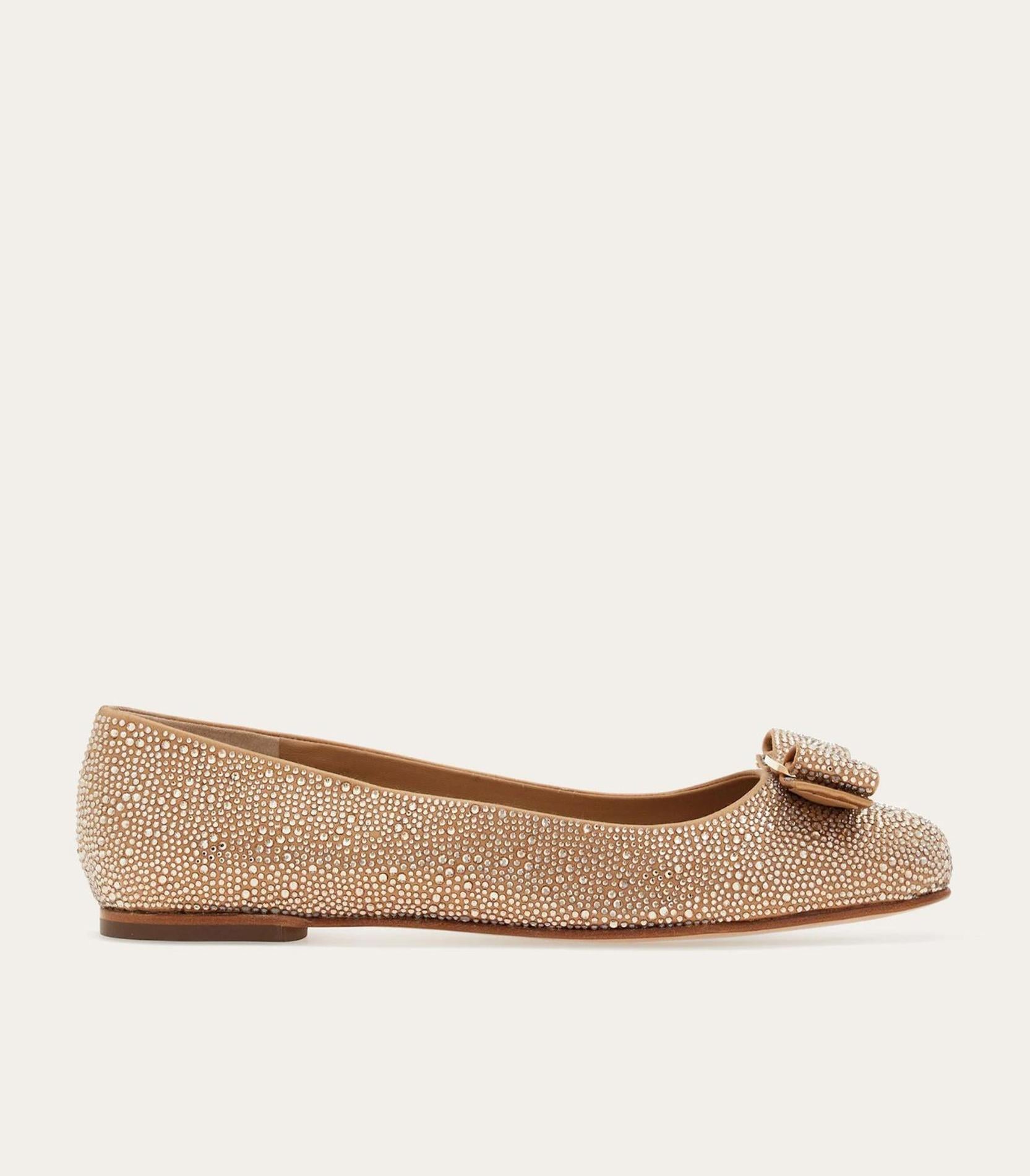 Light Brown / Beige