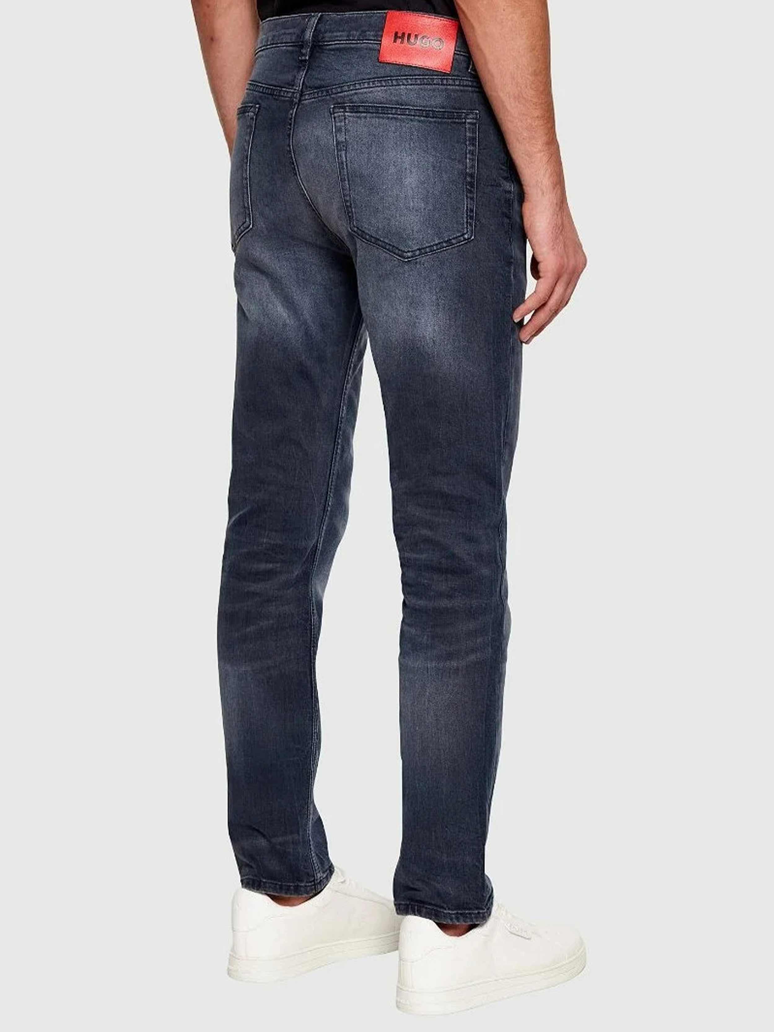 medium blue