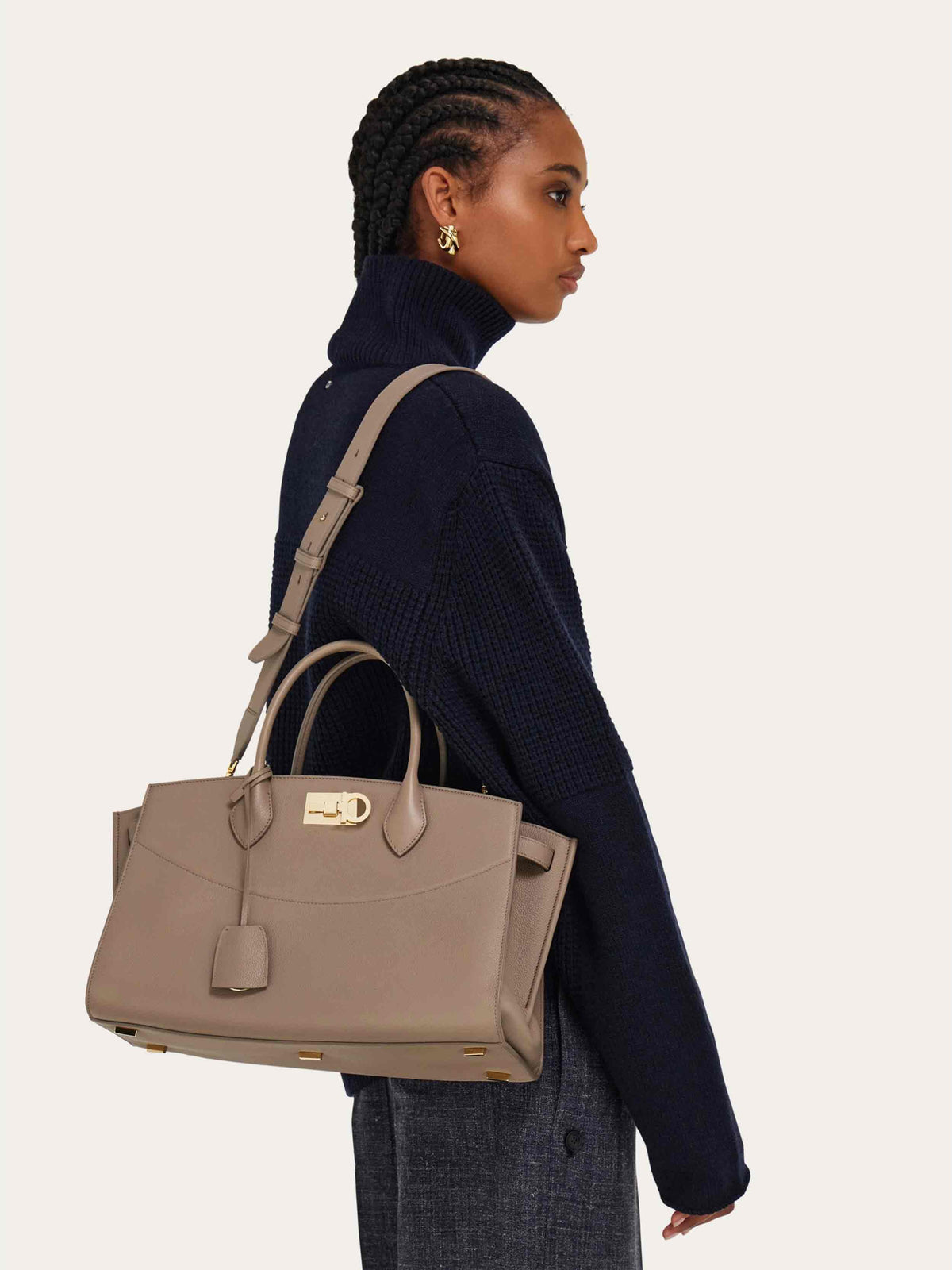 Taupe