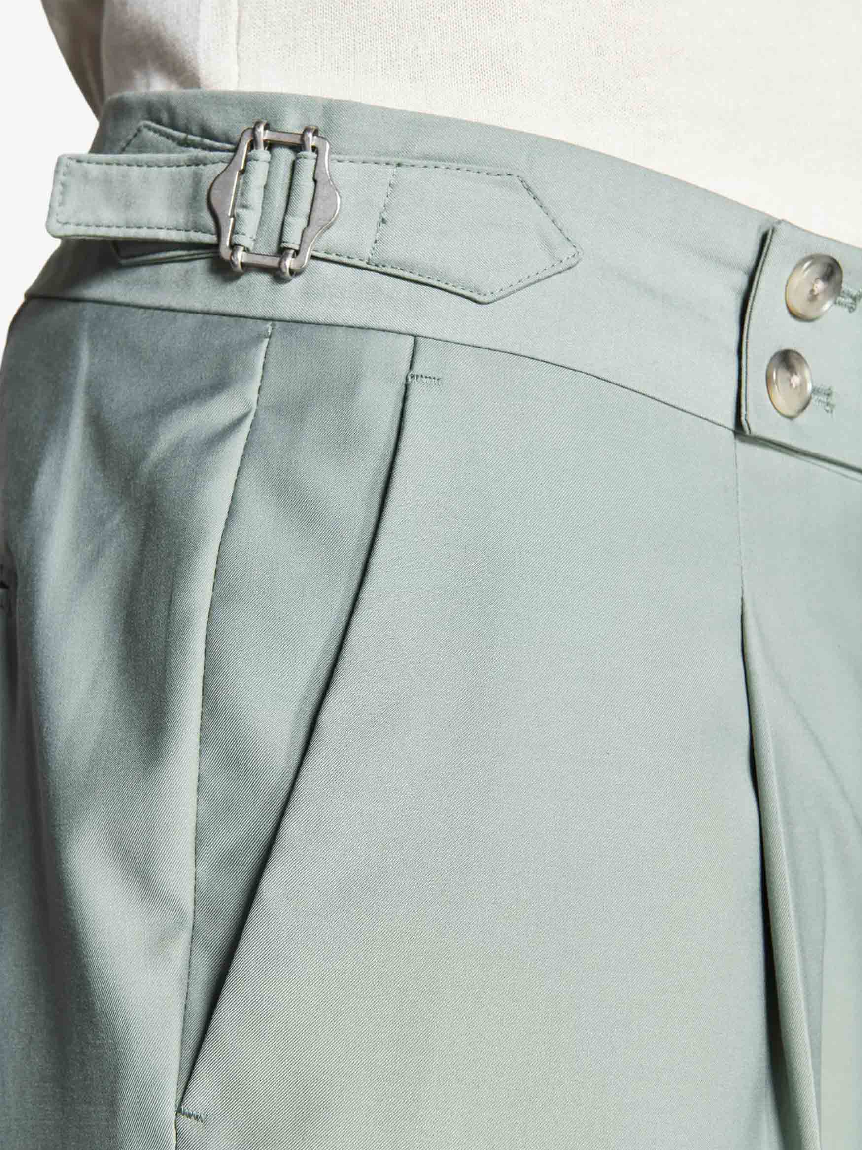Light/Pastel Green