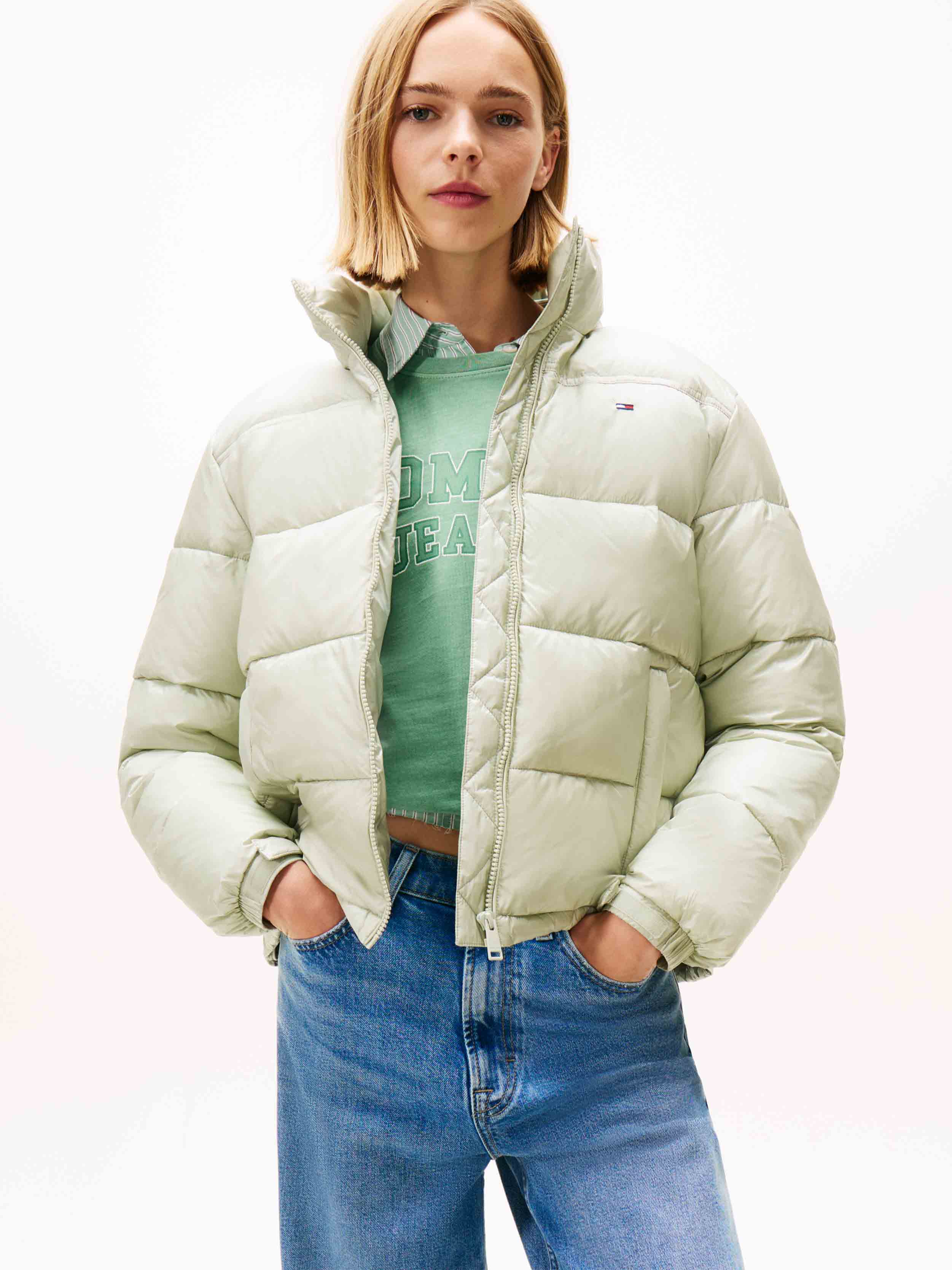 Light/Pastel Green