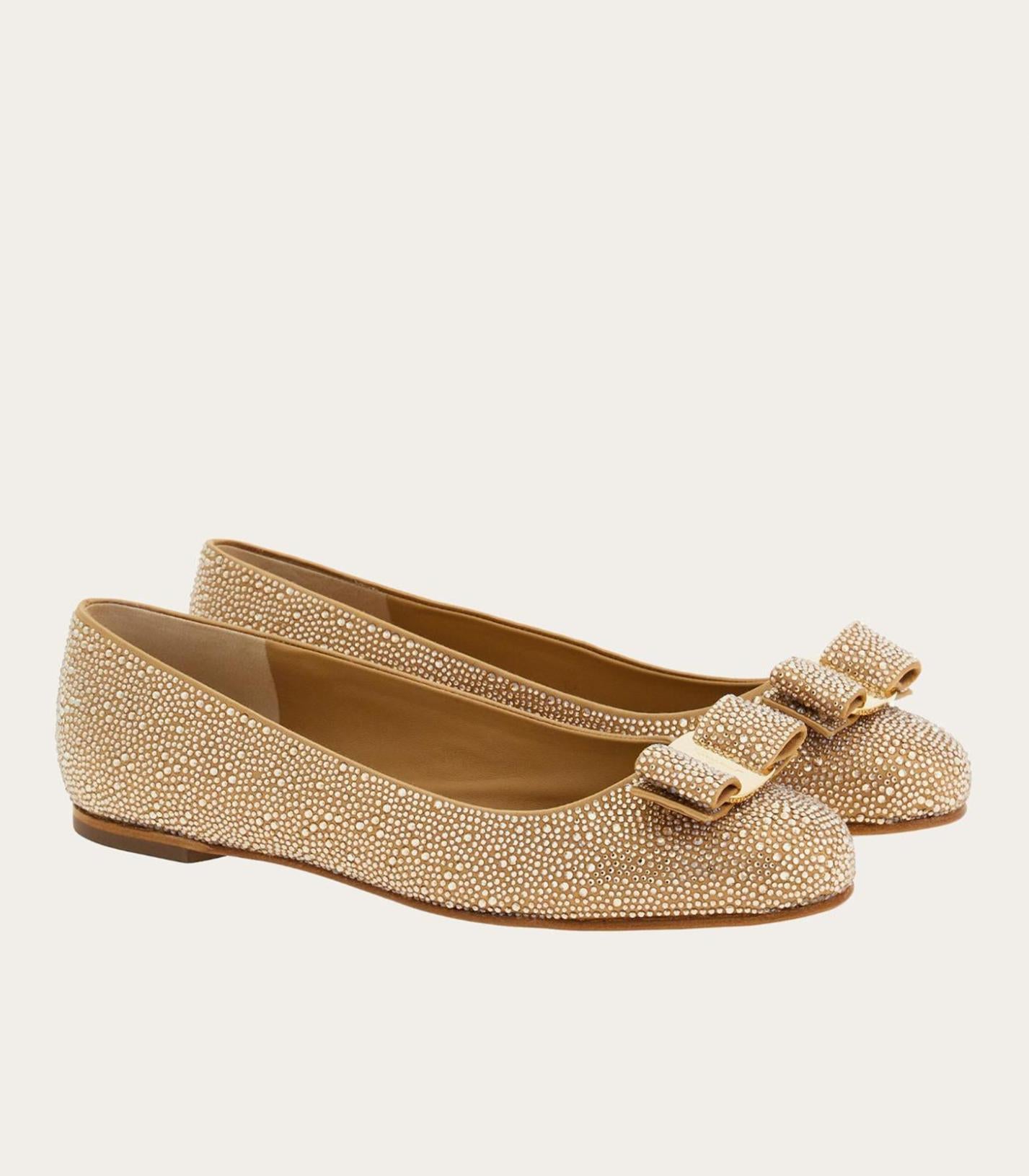 Light Brown / Beige