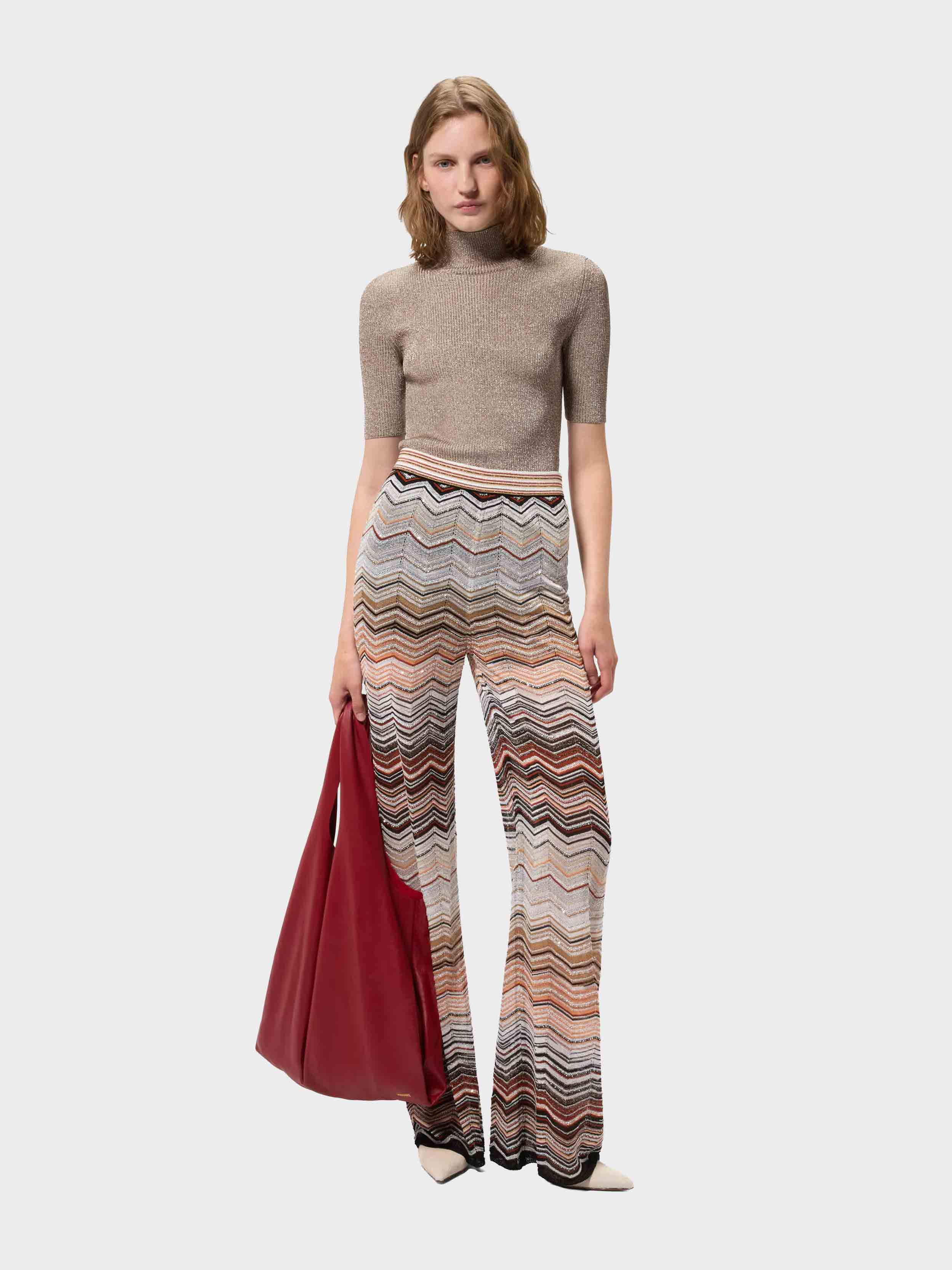 Beige/Red