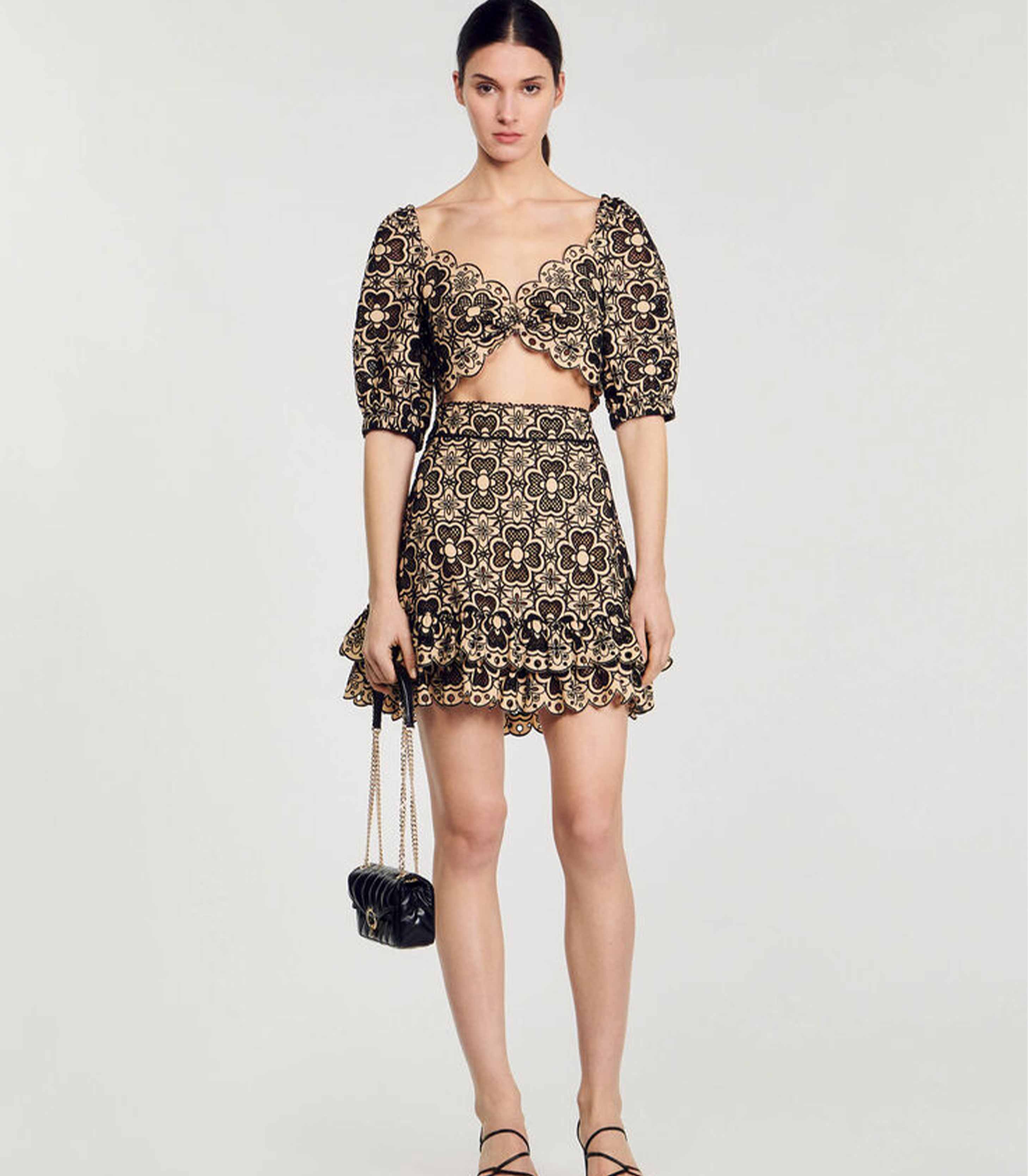 Beige / Black