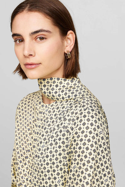 Light Yellow
