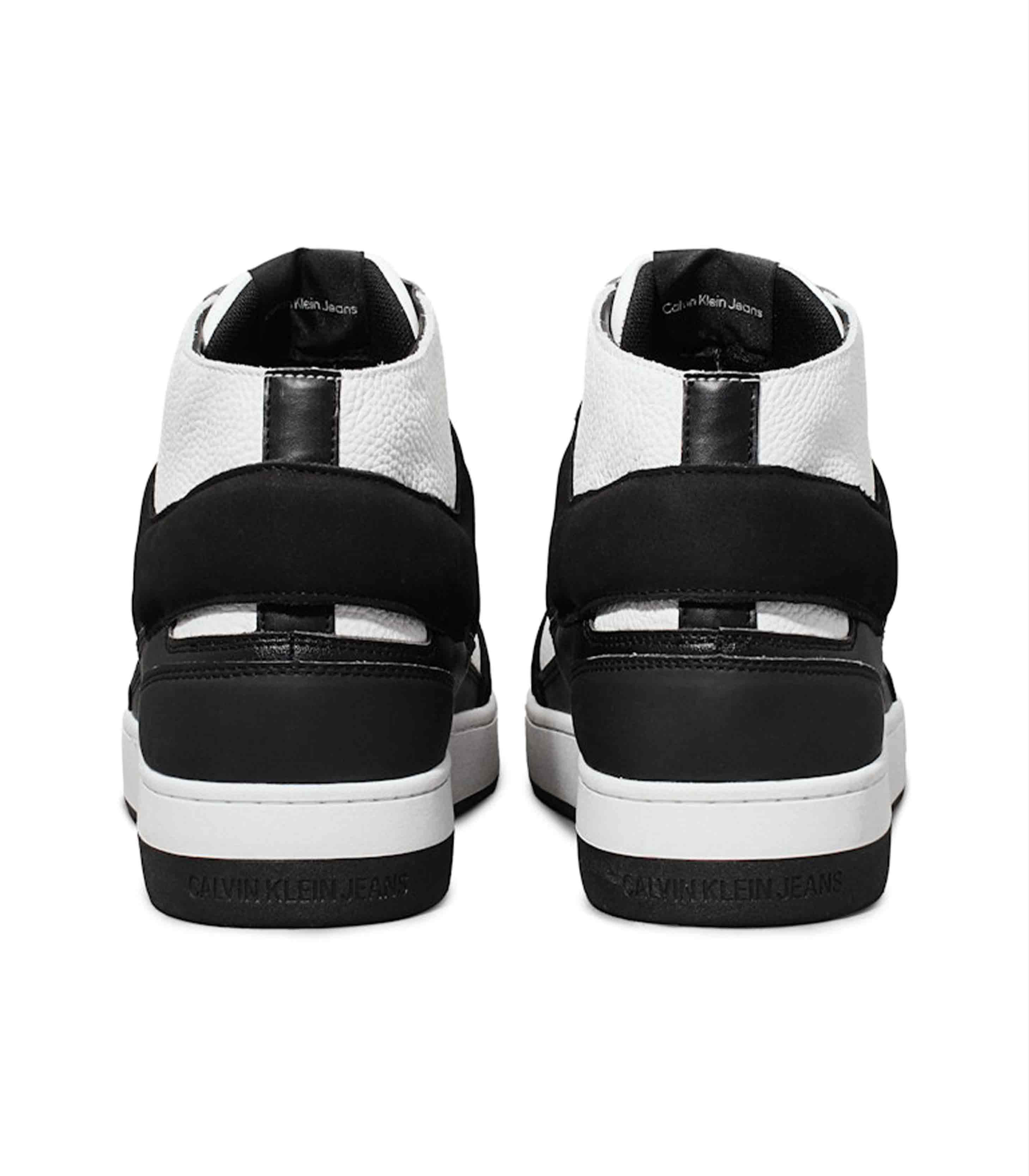 black/white