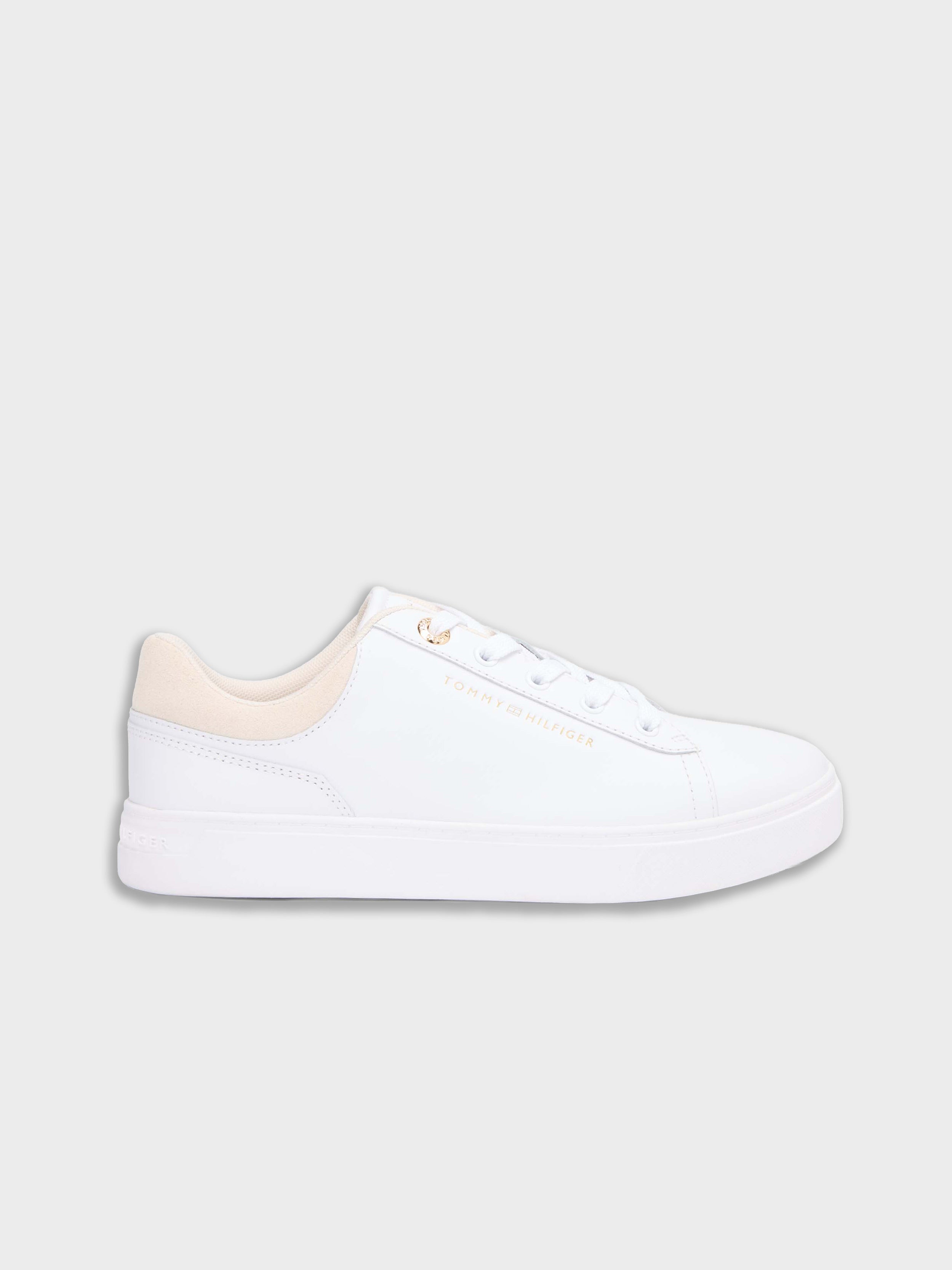 White/Soft cream