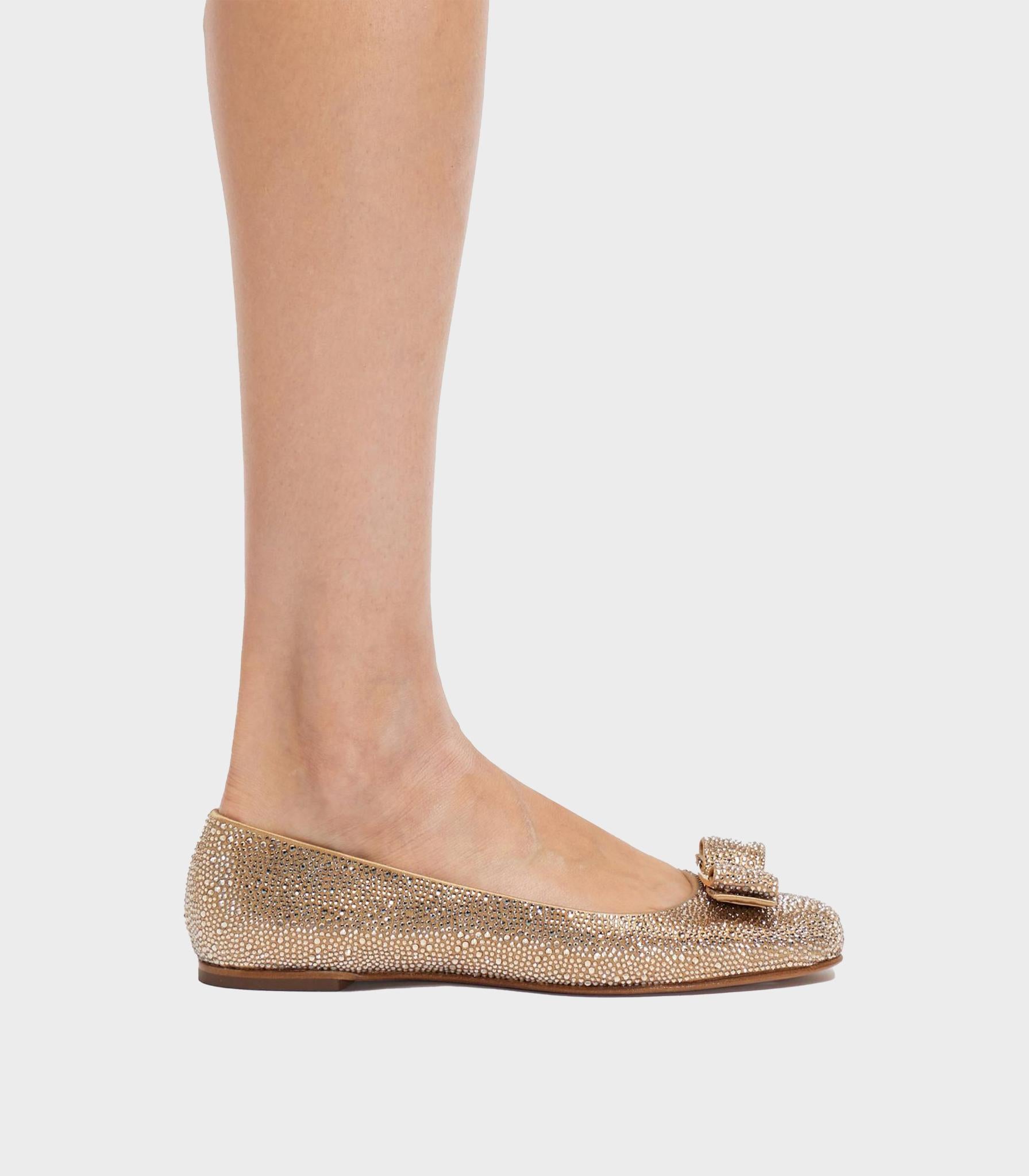 Light Brown / Beige