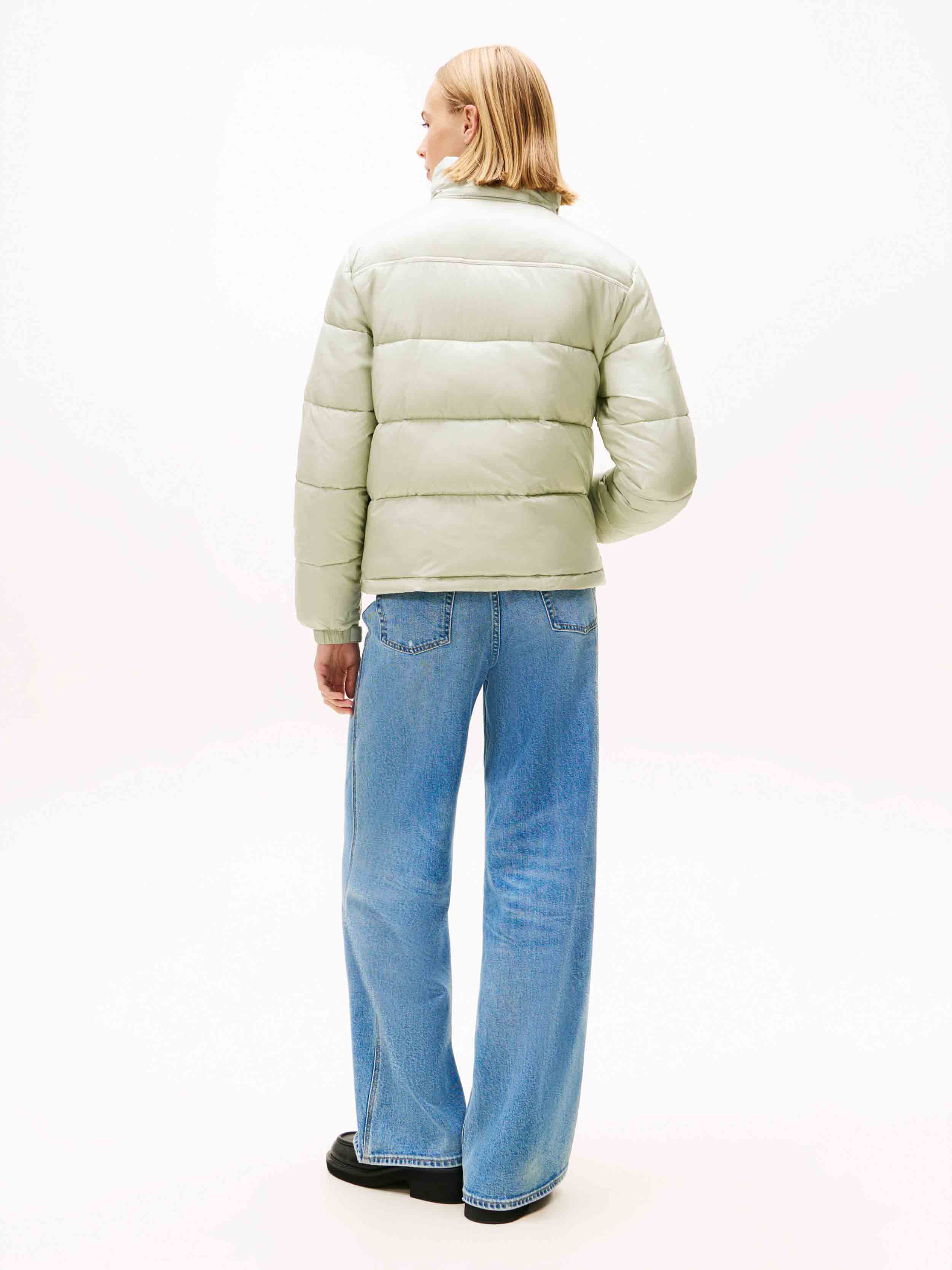 Light/Pastel Green
