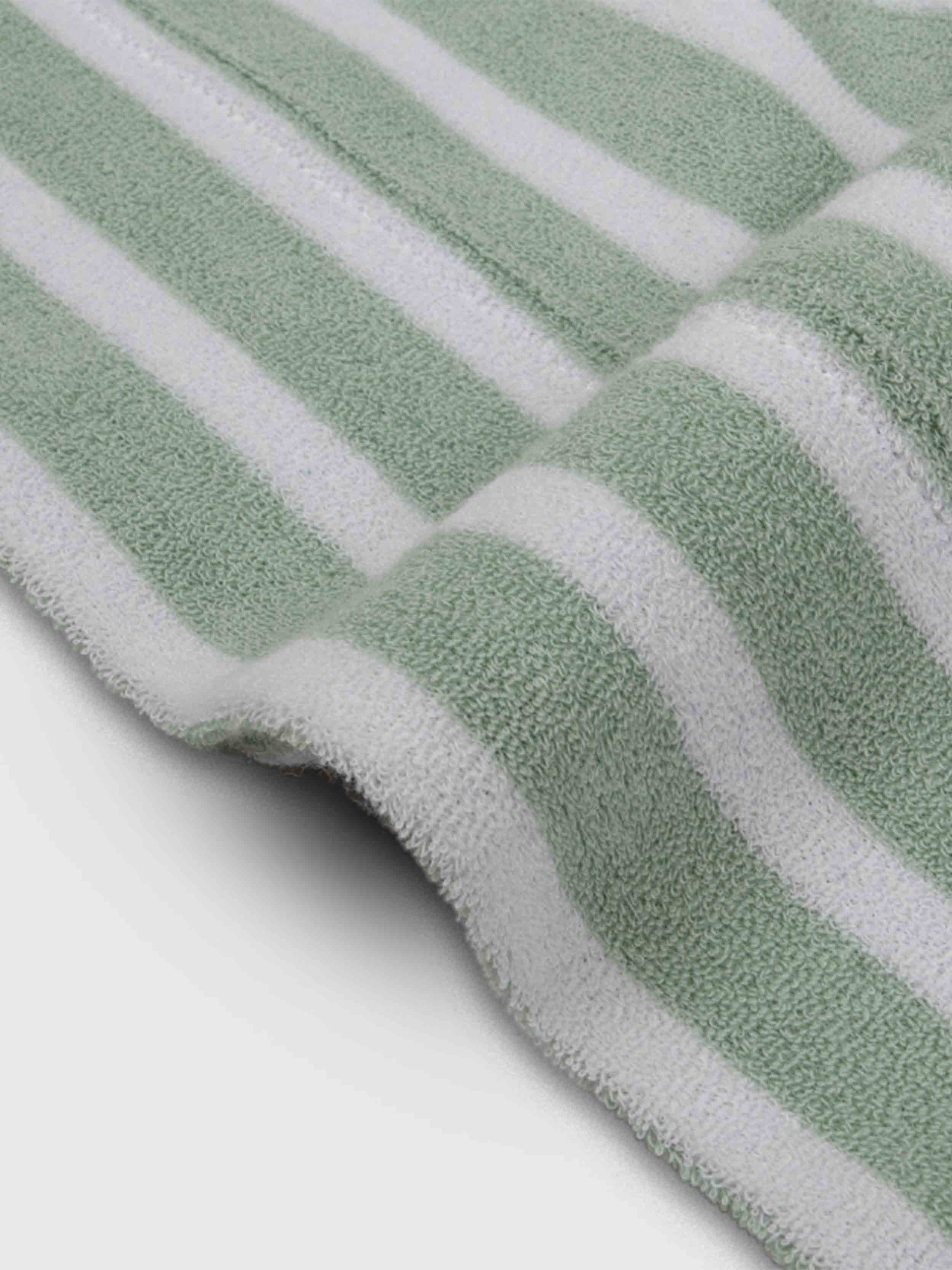Green \ White Stripe
