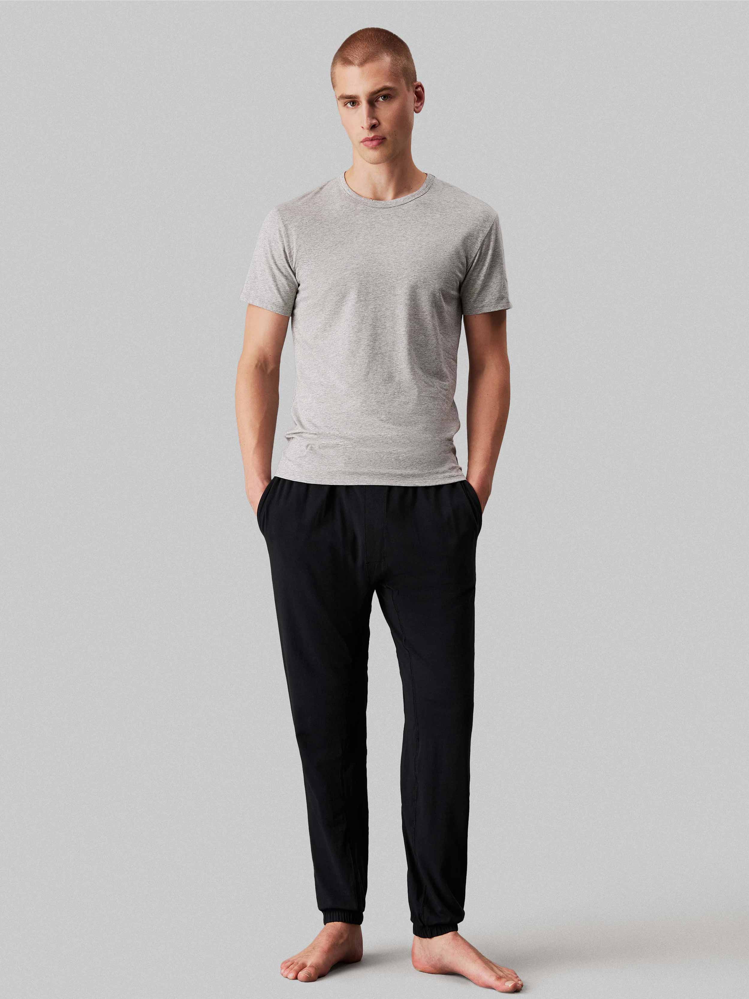 Grey/Black/White