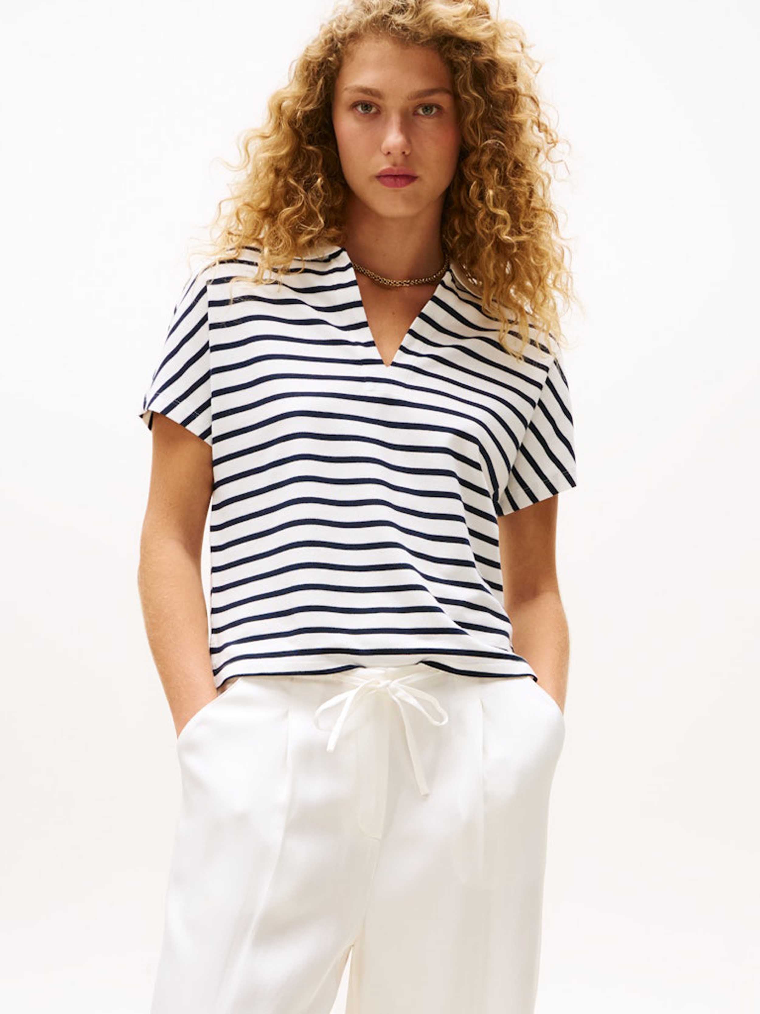 White/Navy stripe