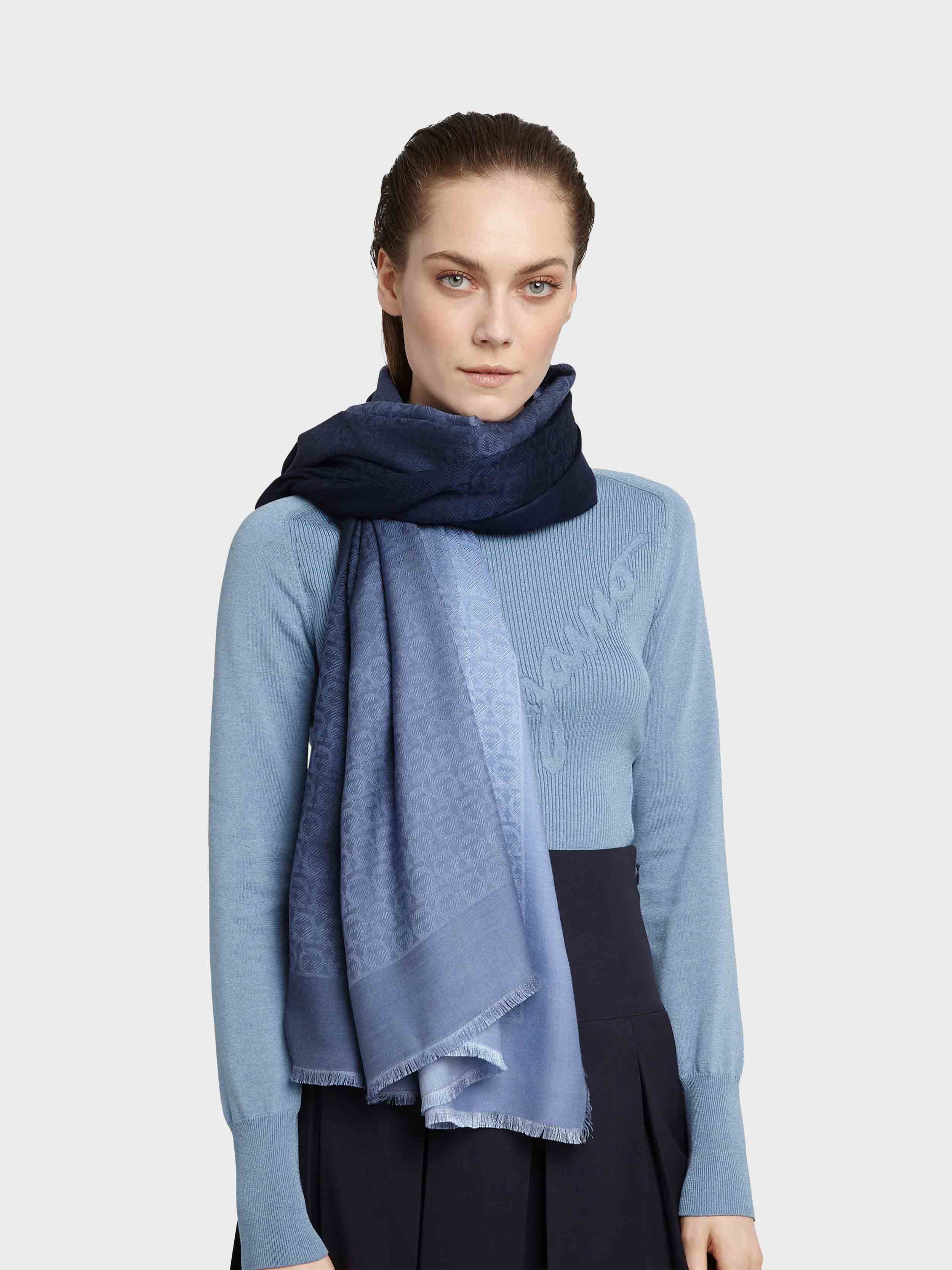 Blue/White
