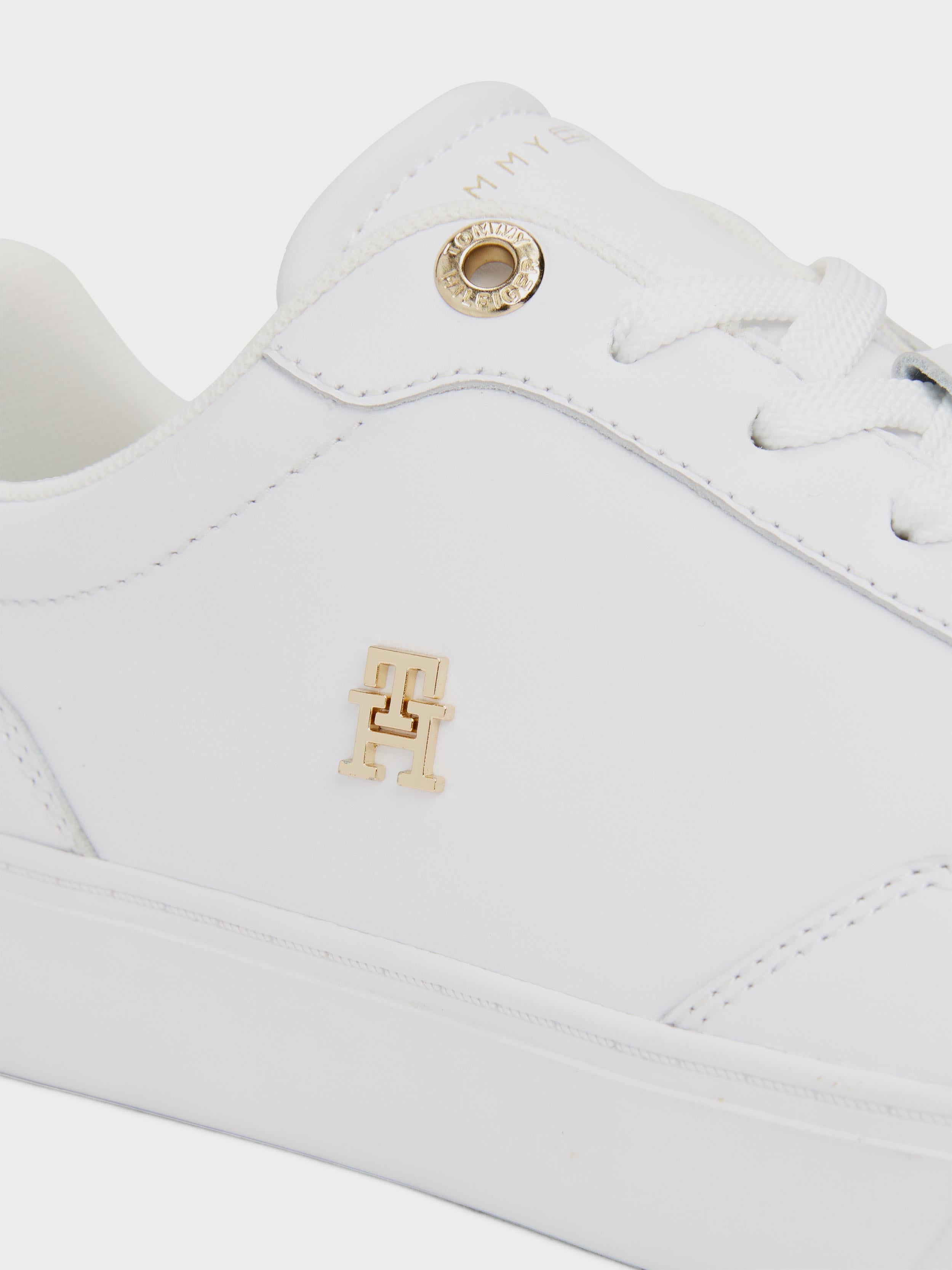 WHITE/GOLD