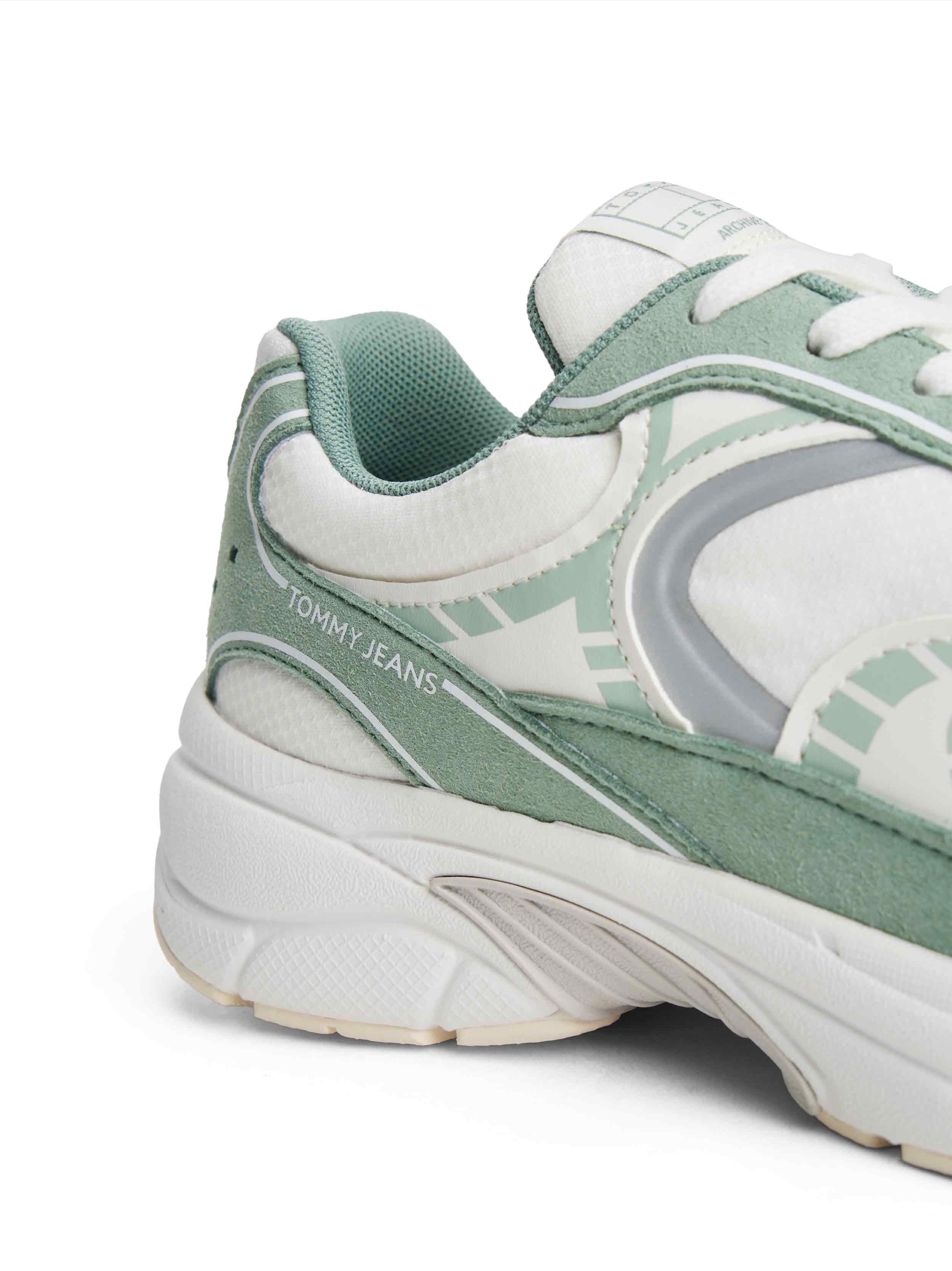 Ecru / Green