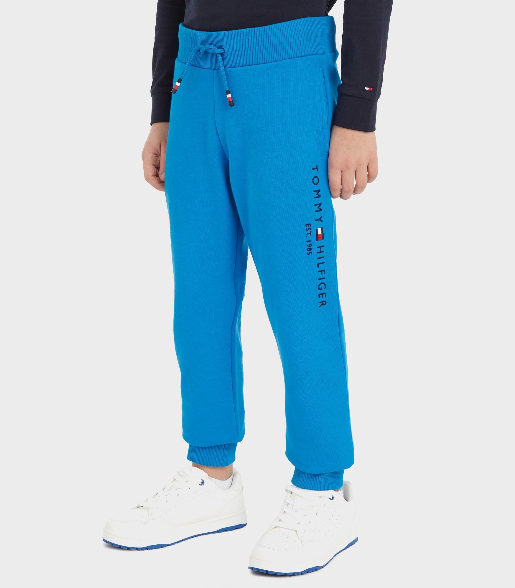 medium blue
