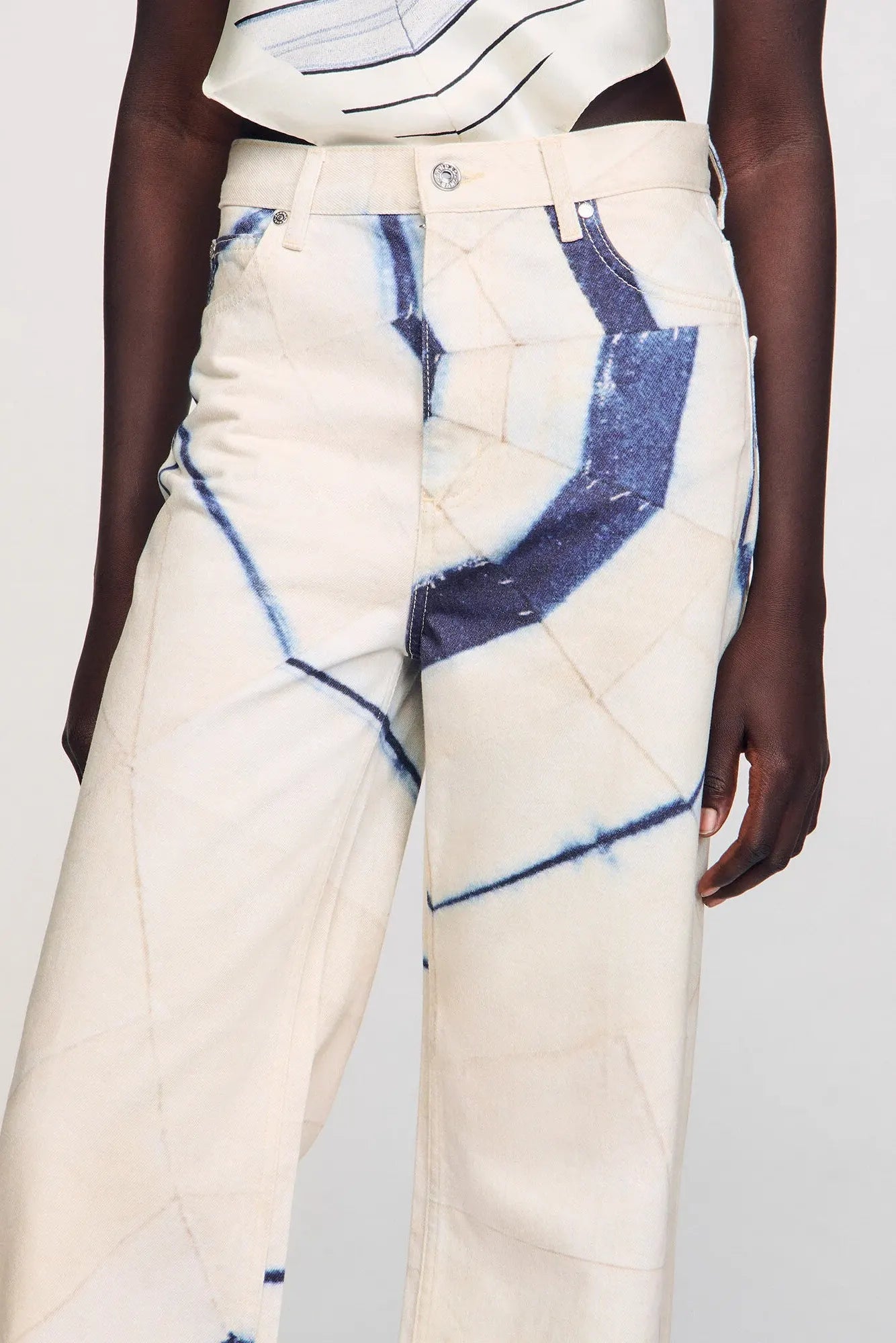 Off White