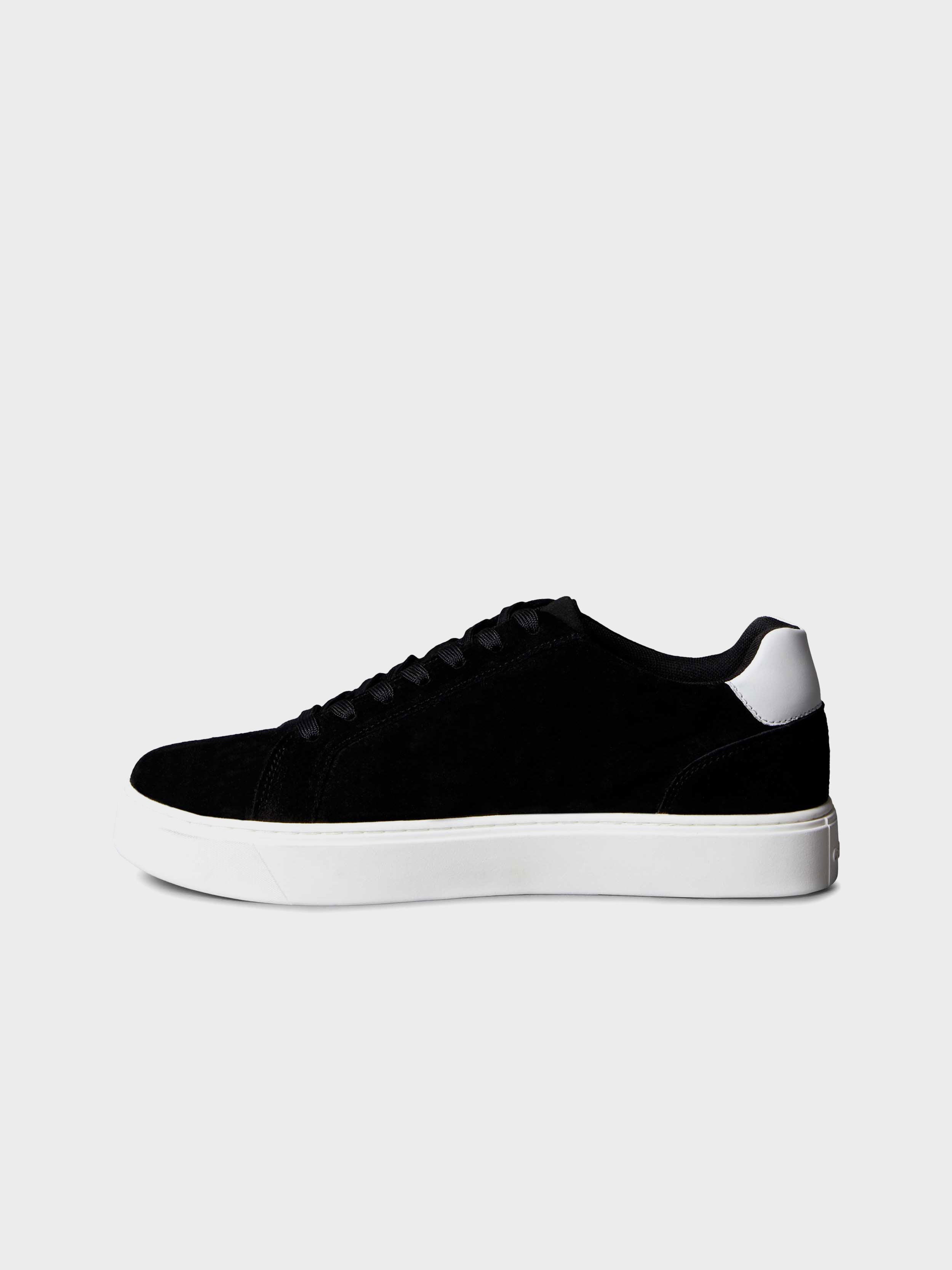 black/white