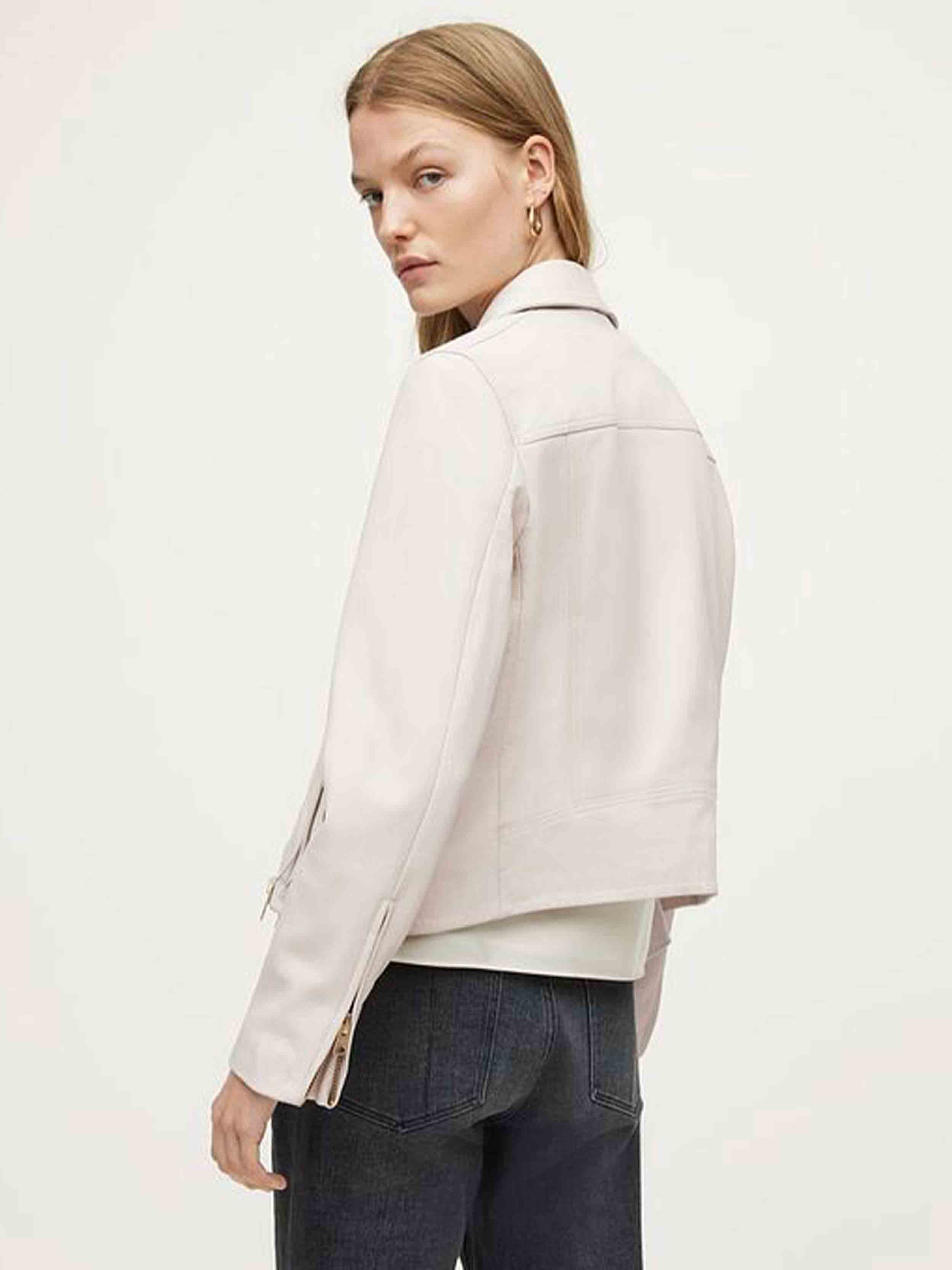 Off White