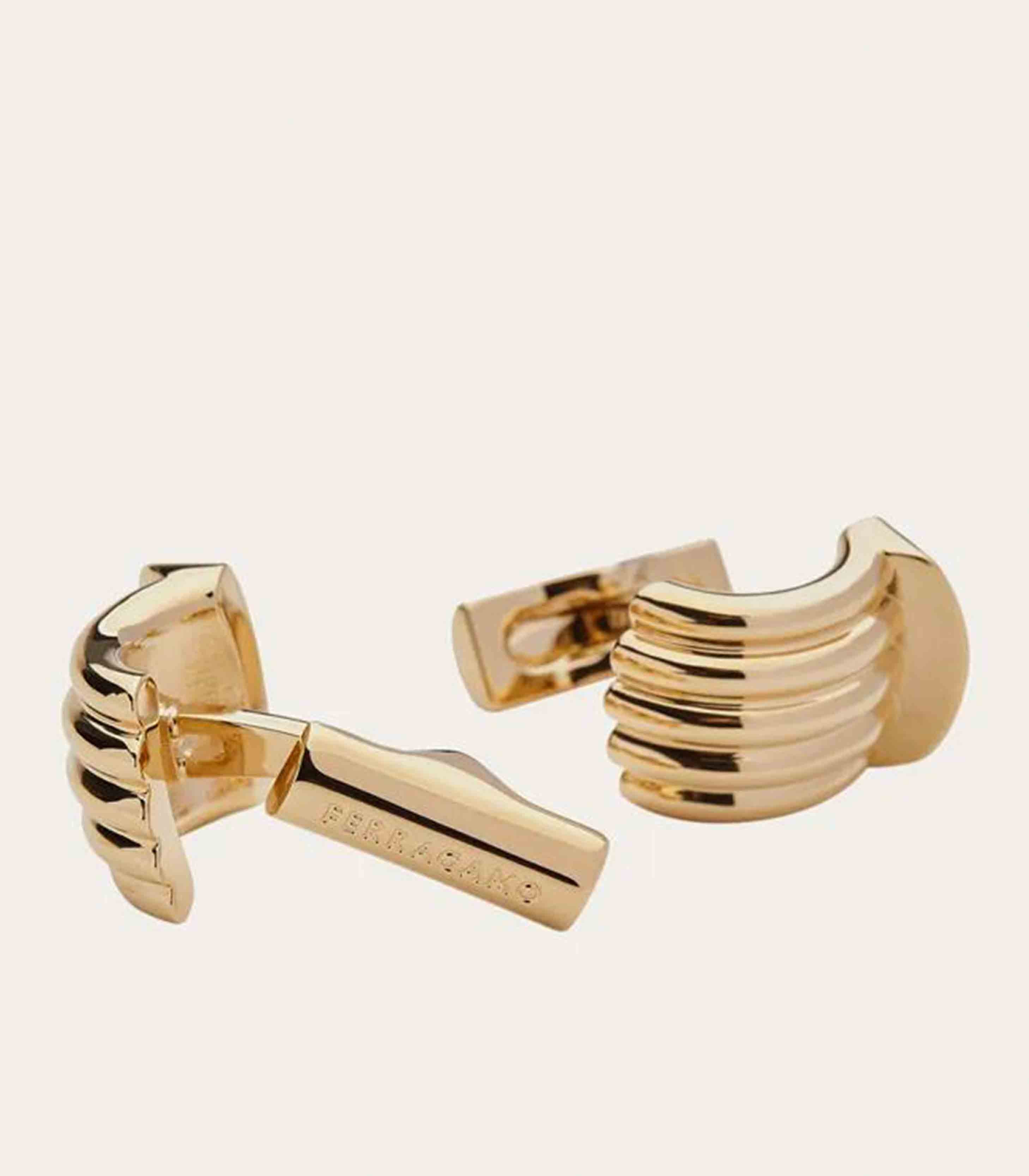 LIGHT GOLD
