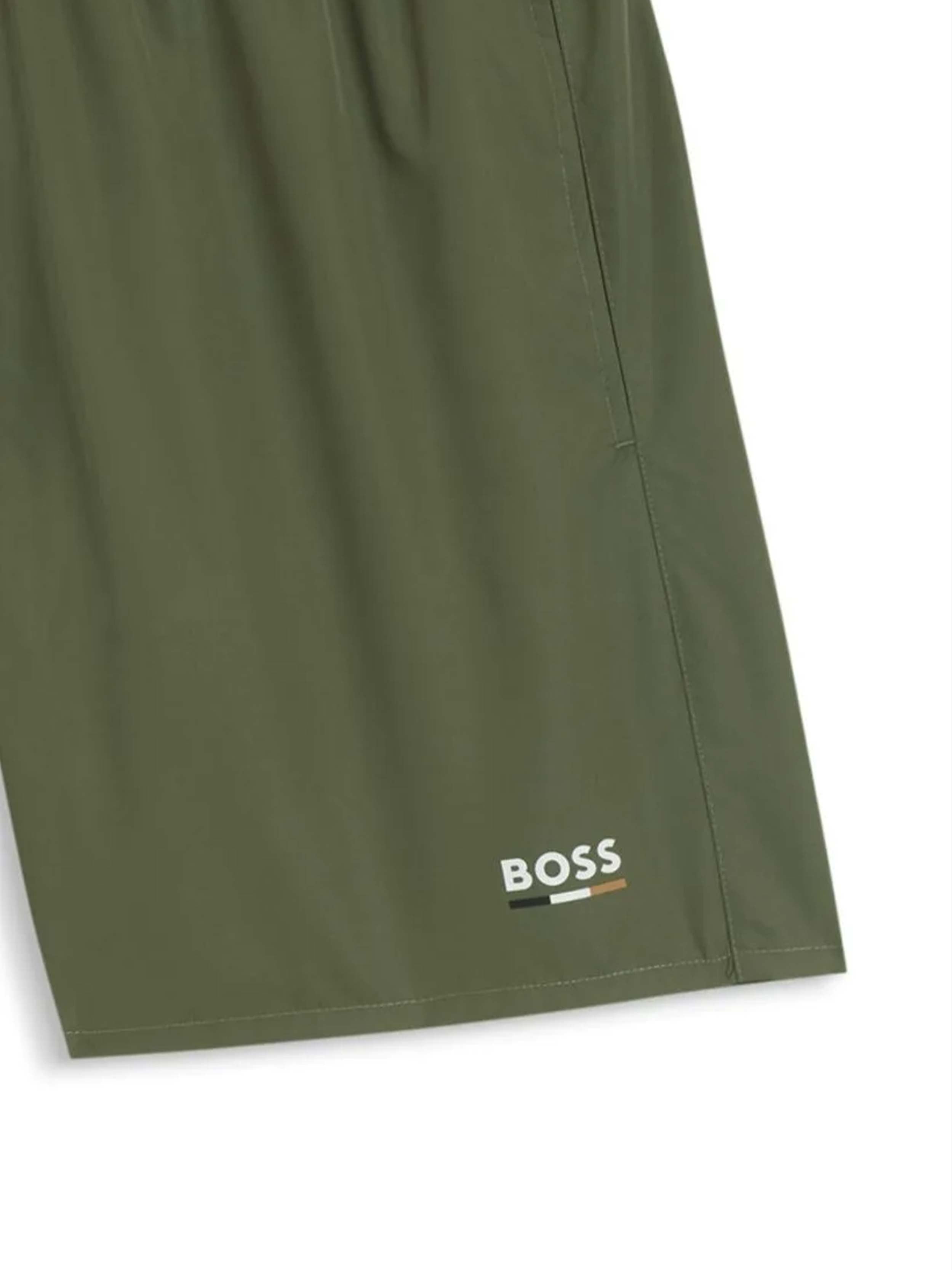 medium green