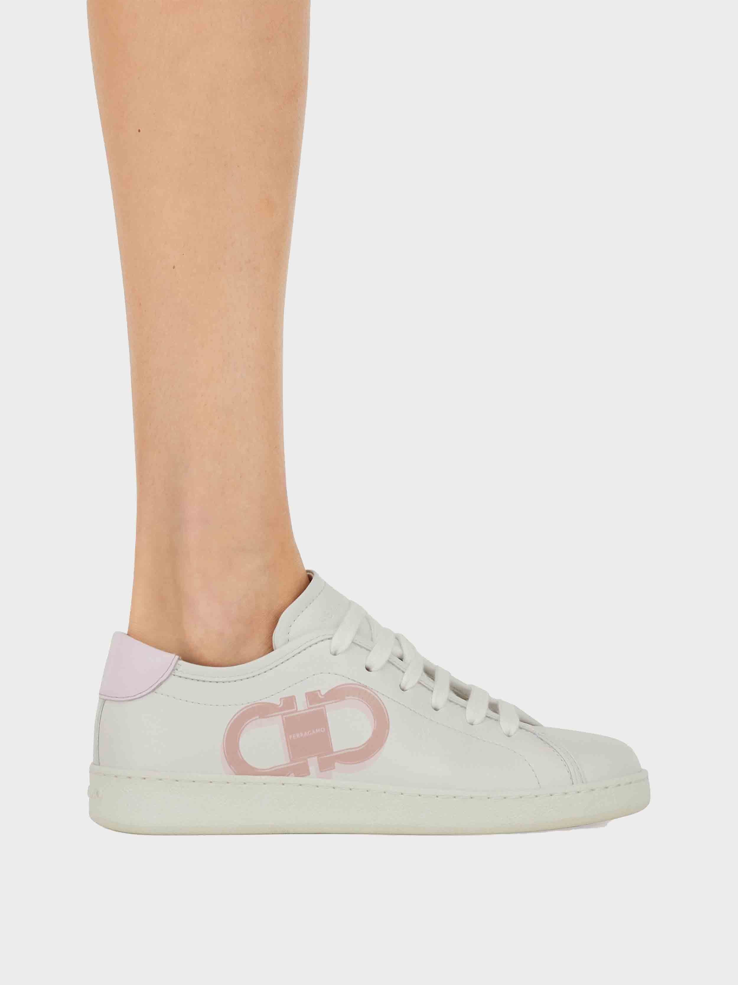 White/ Pink