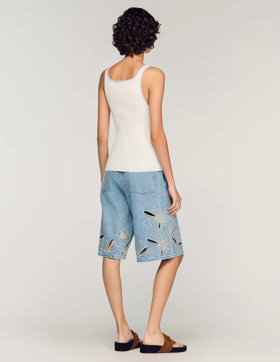 Off White