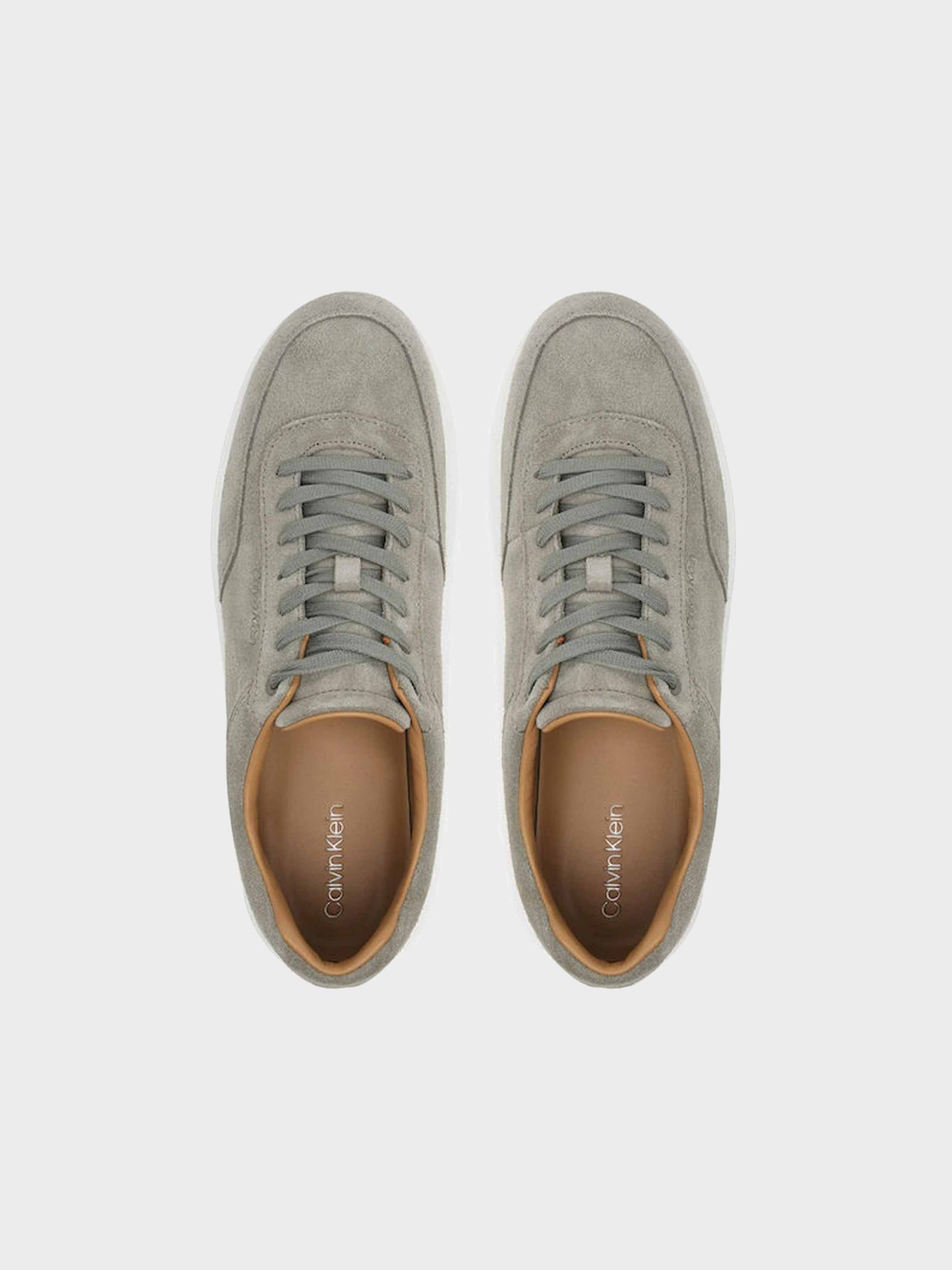 White/olive
