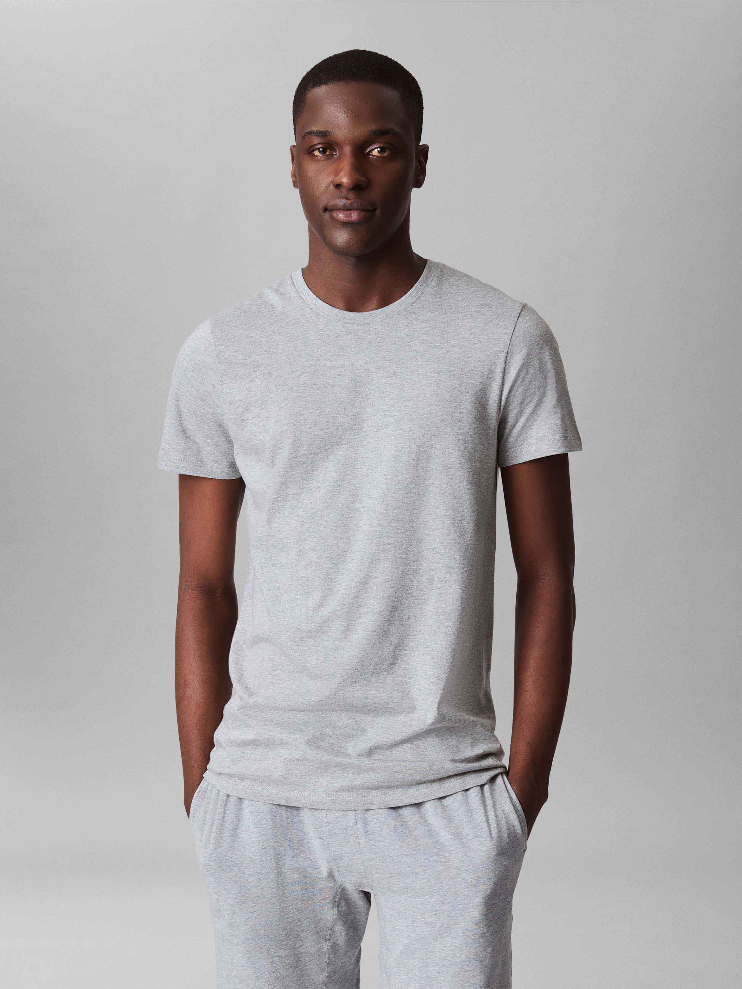 Grey/Black/White