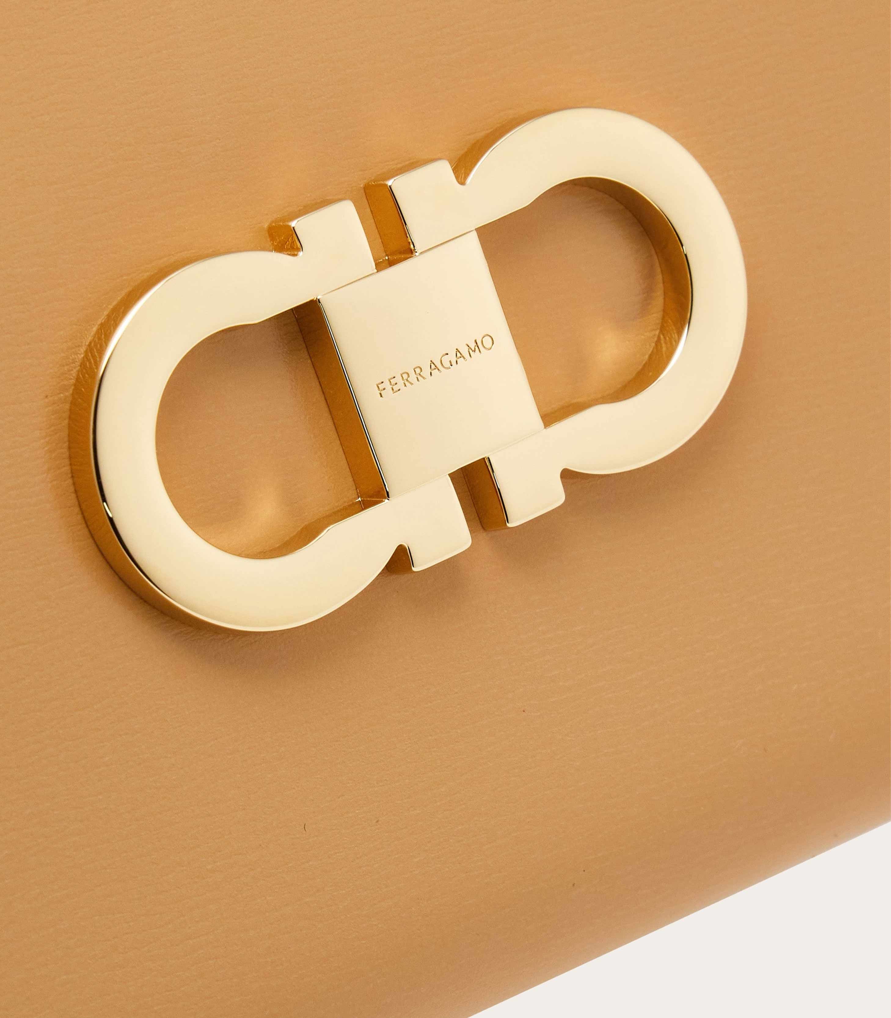 light camel