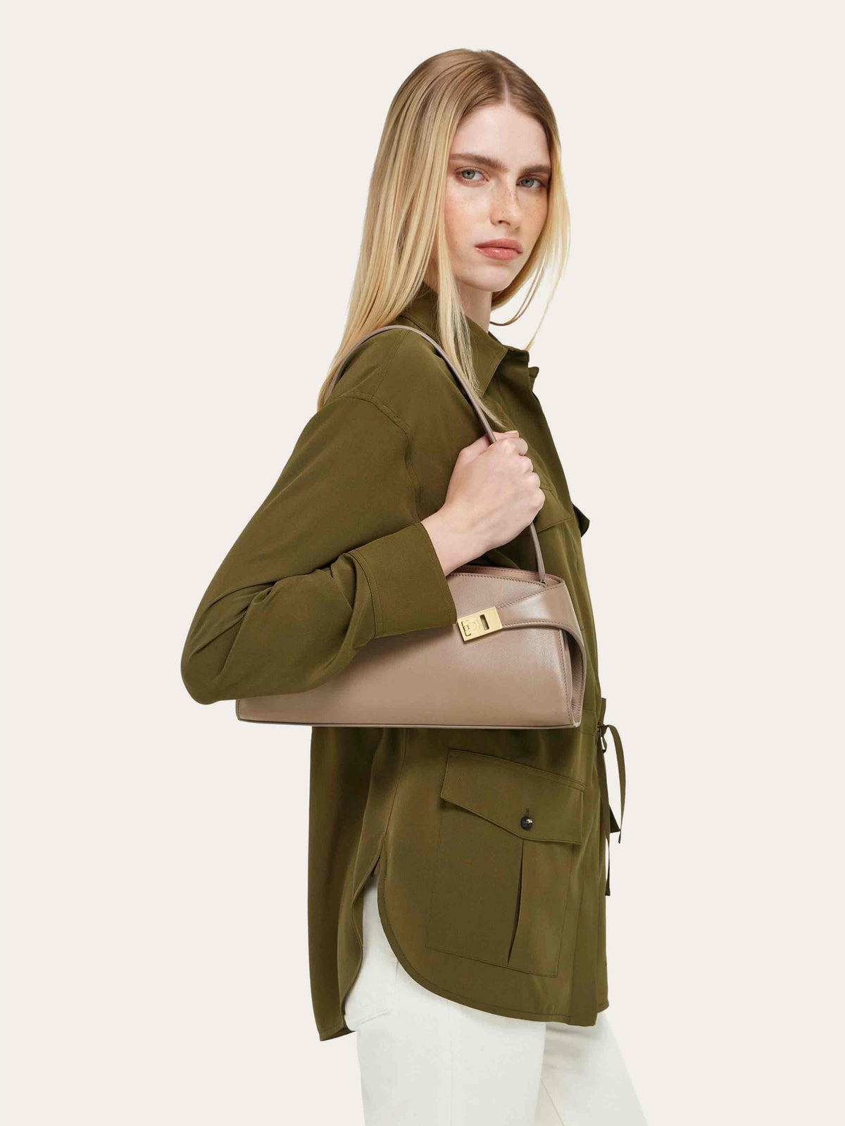 Taupe