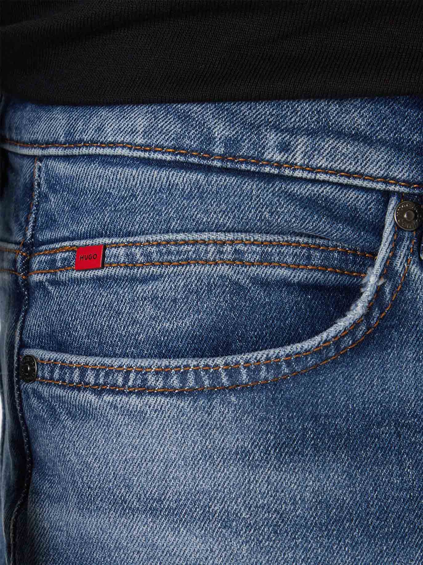 medium blue