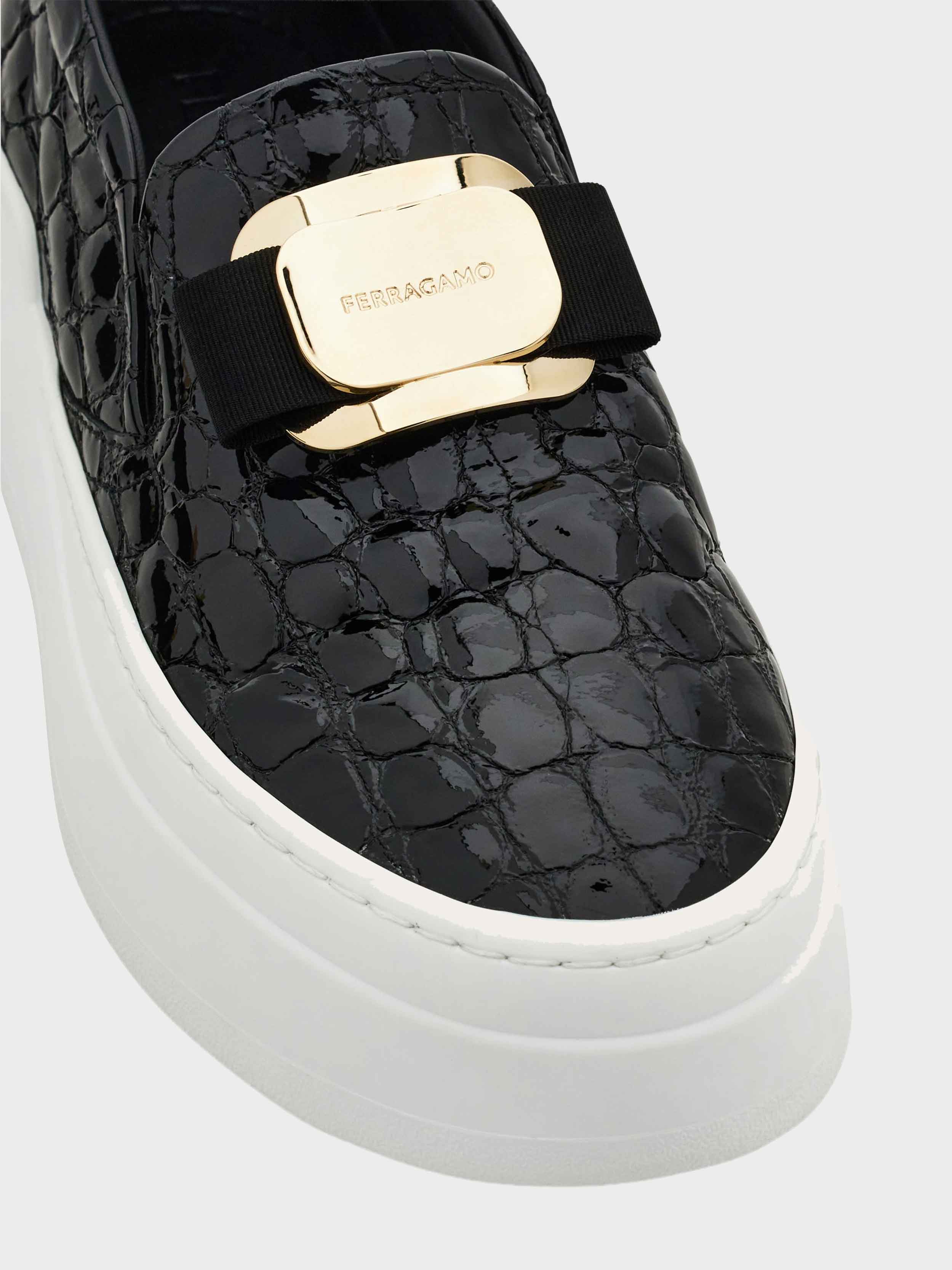 BLACK 8