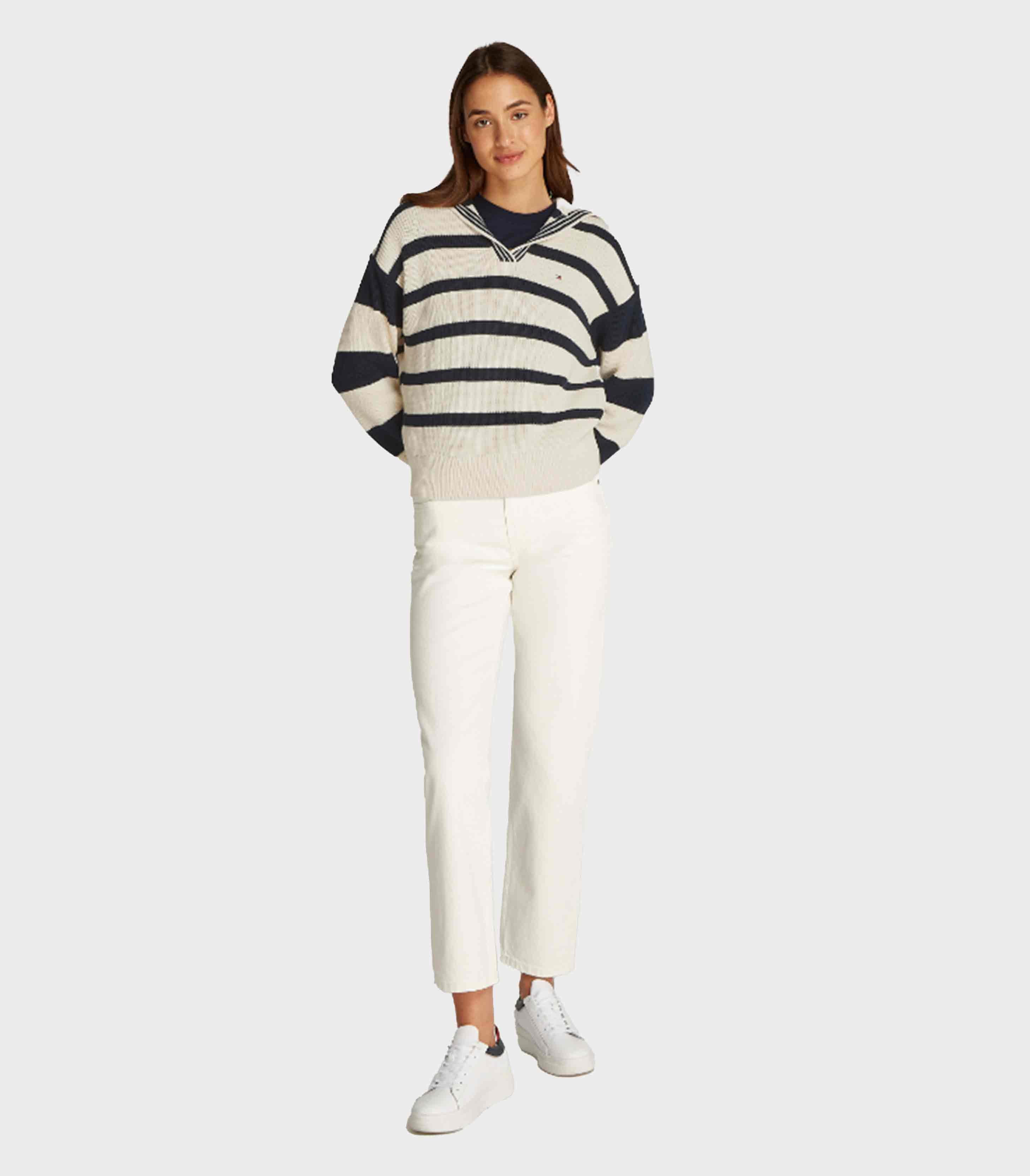 Navy/Off white