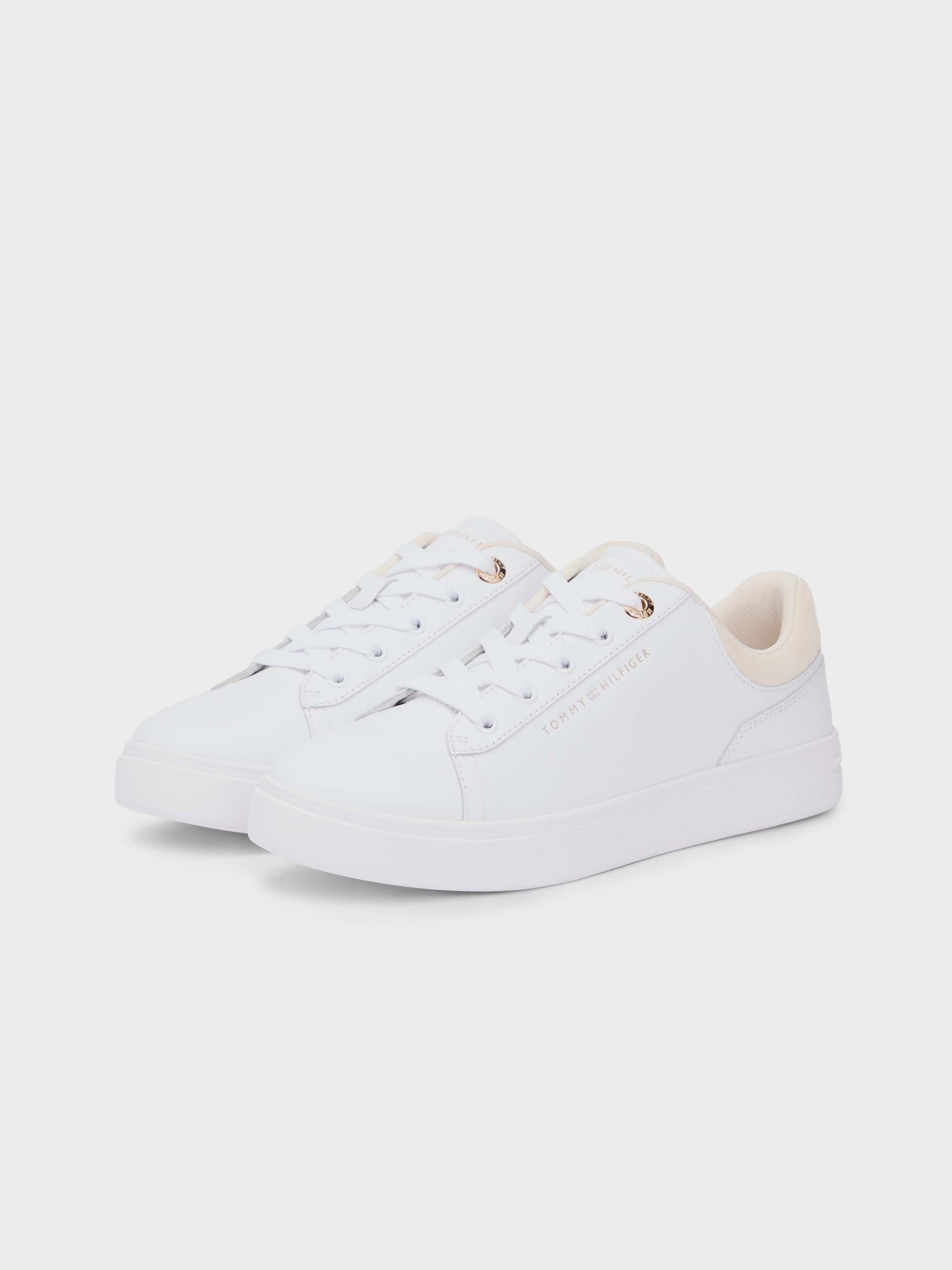 White/Soft cream