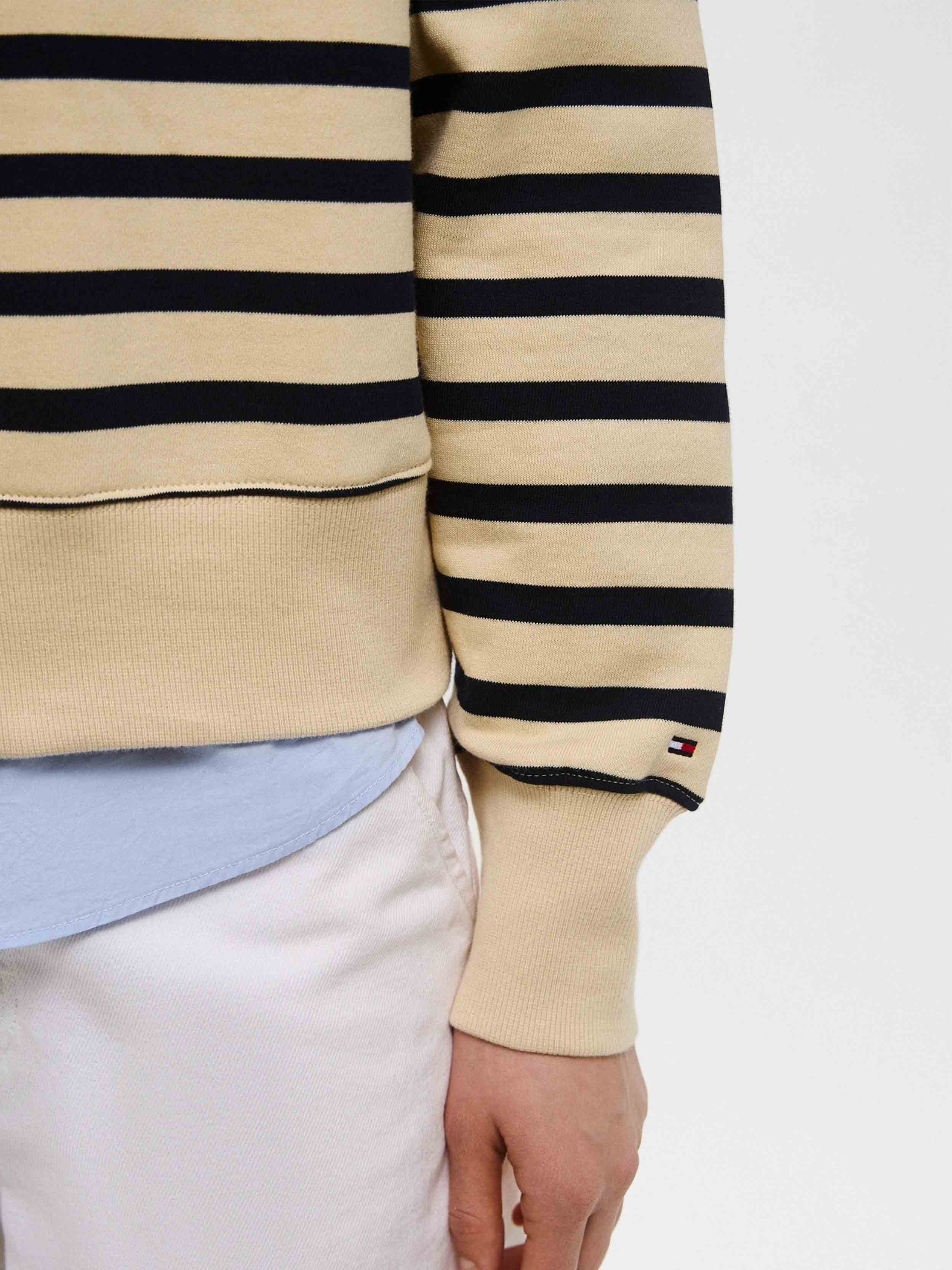 Ivory/navy