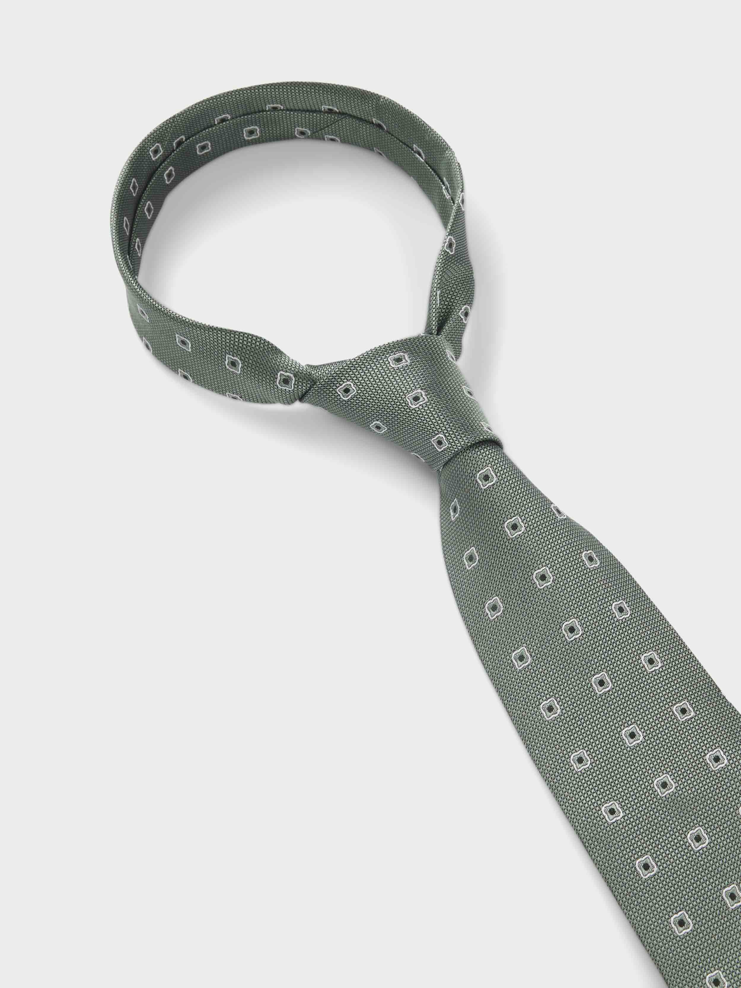 Medium Green