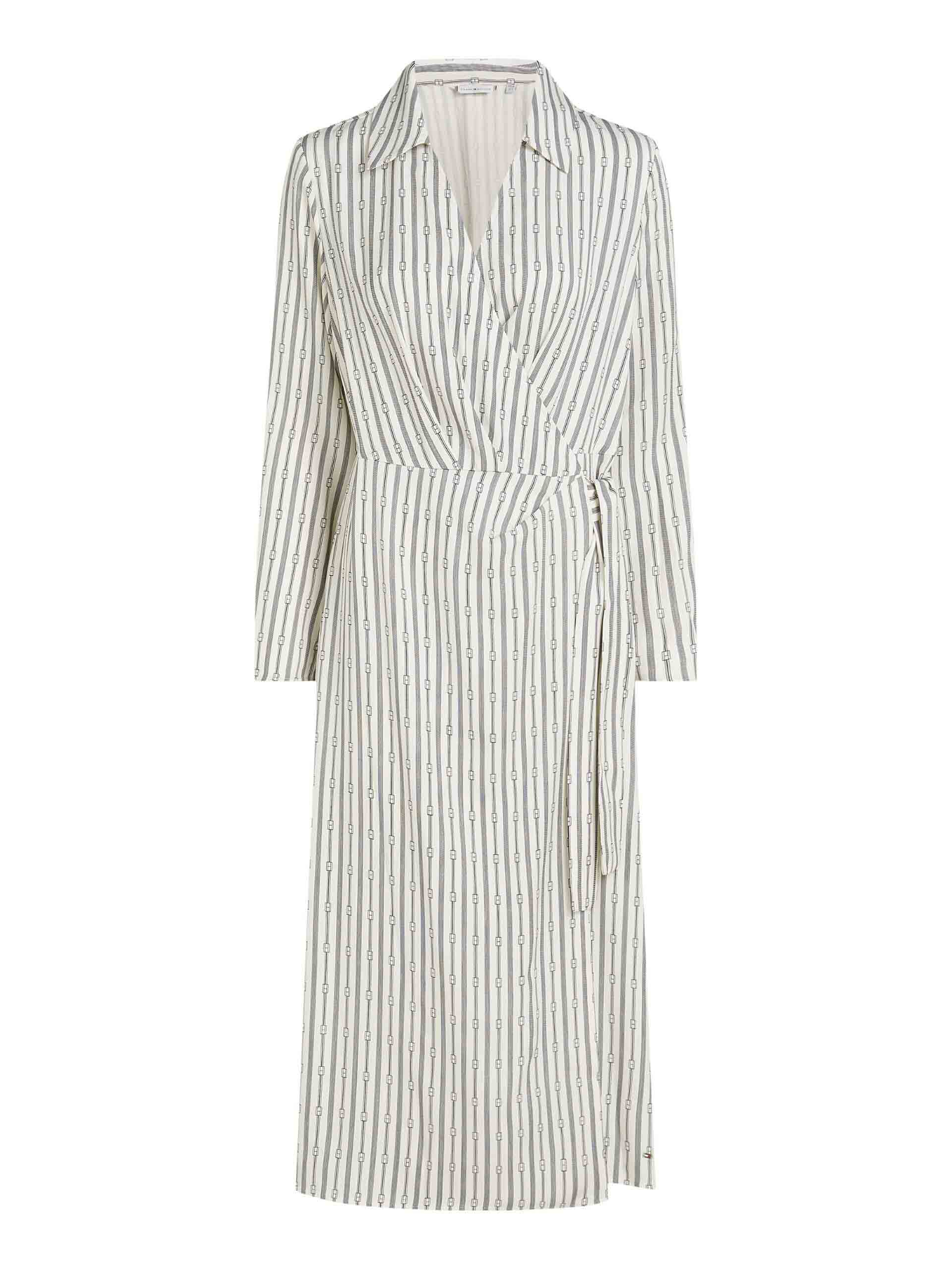 Ivory/navy