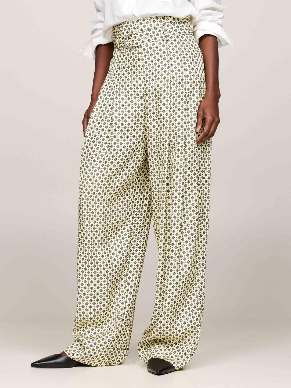 Light Yellow