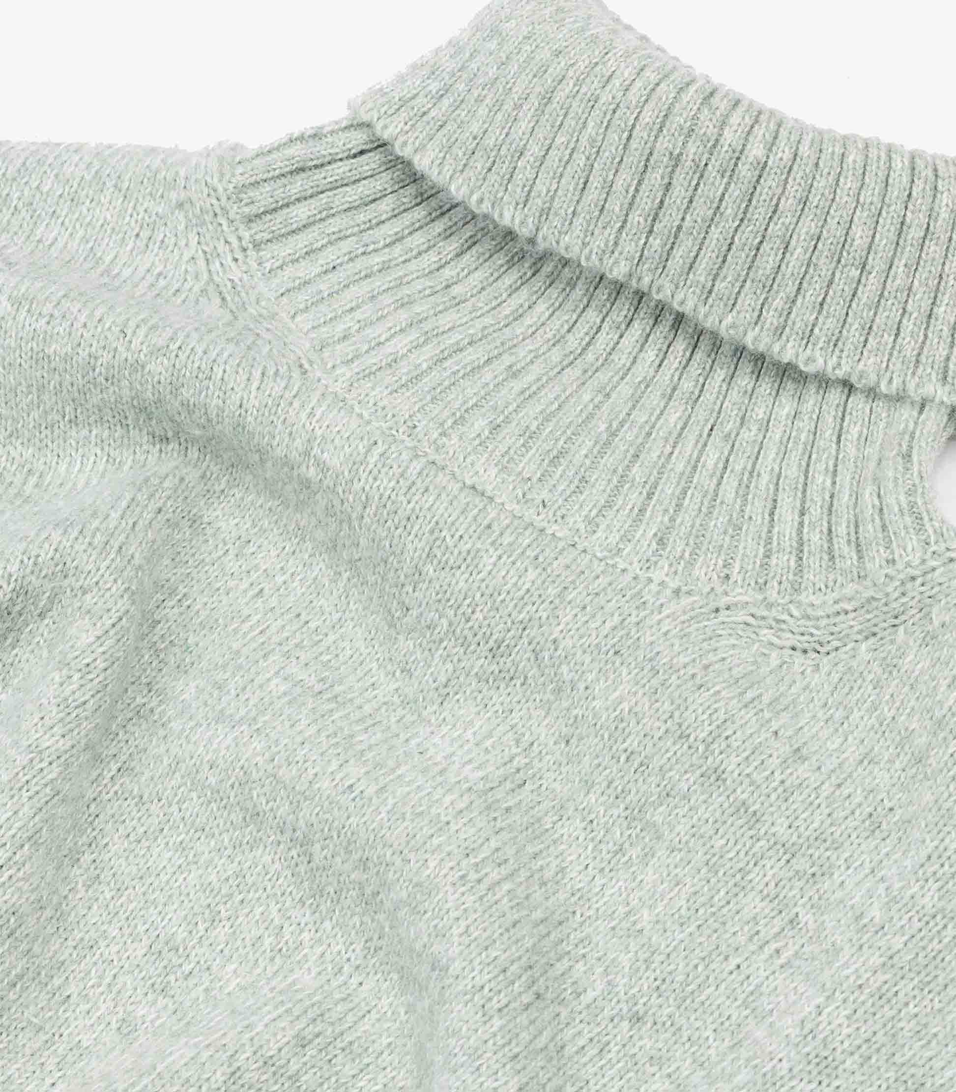 Light/Pastel Green