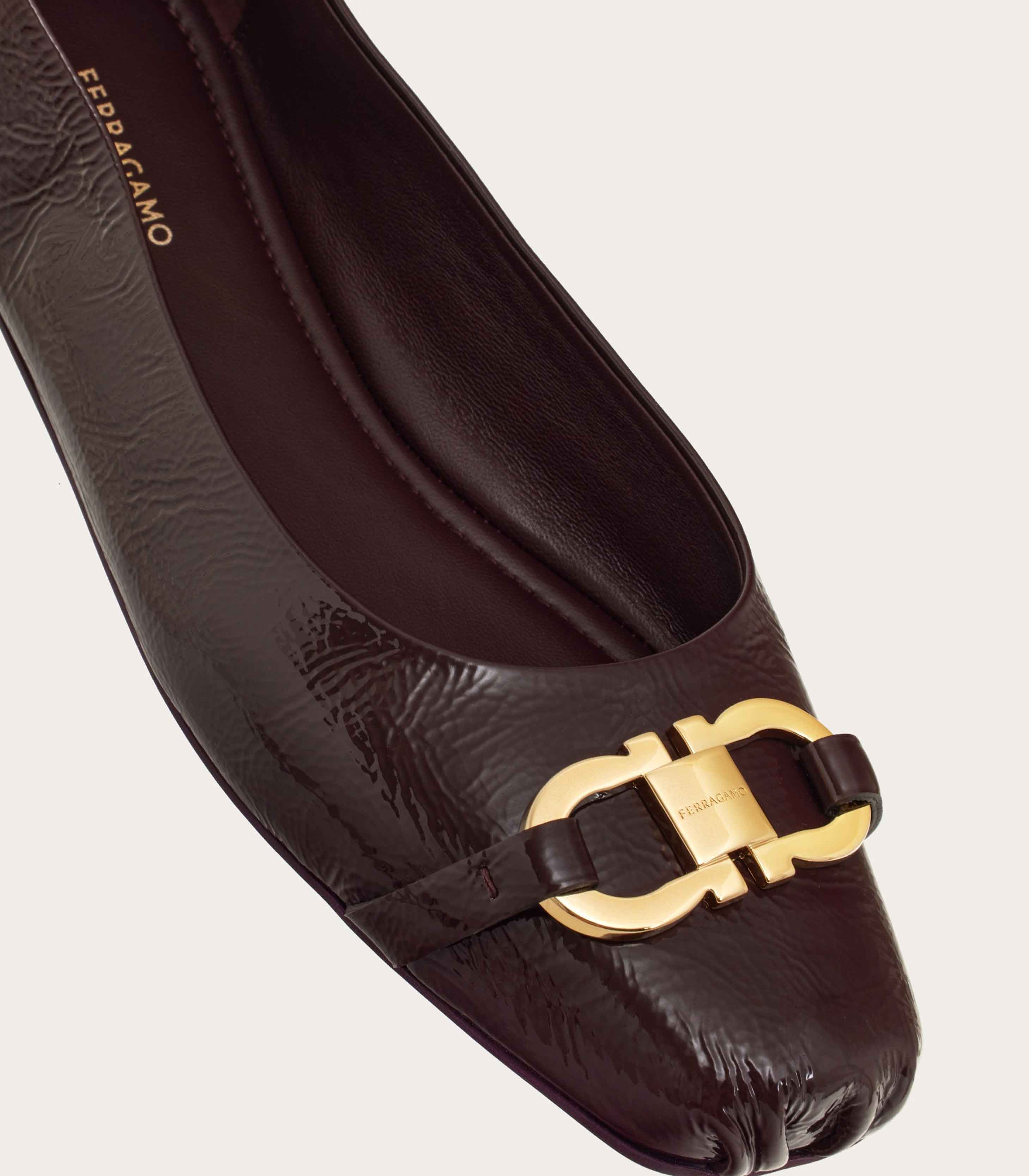 BLACK BROWN