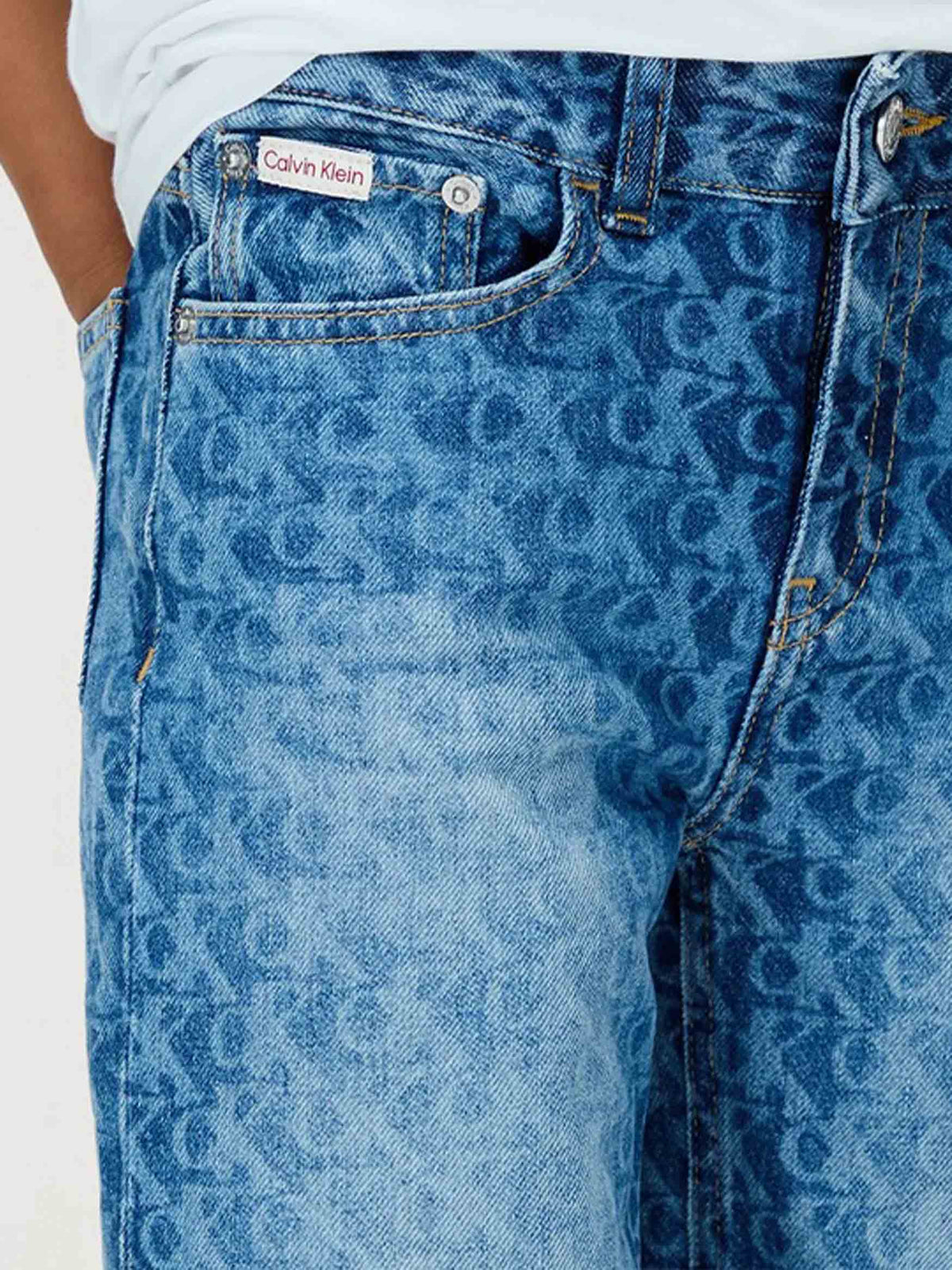 Medium Denim