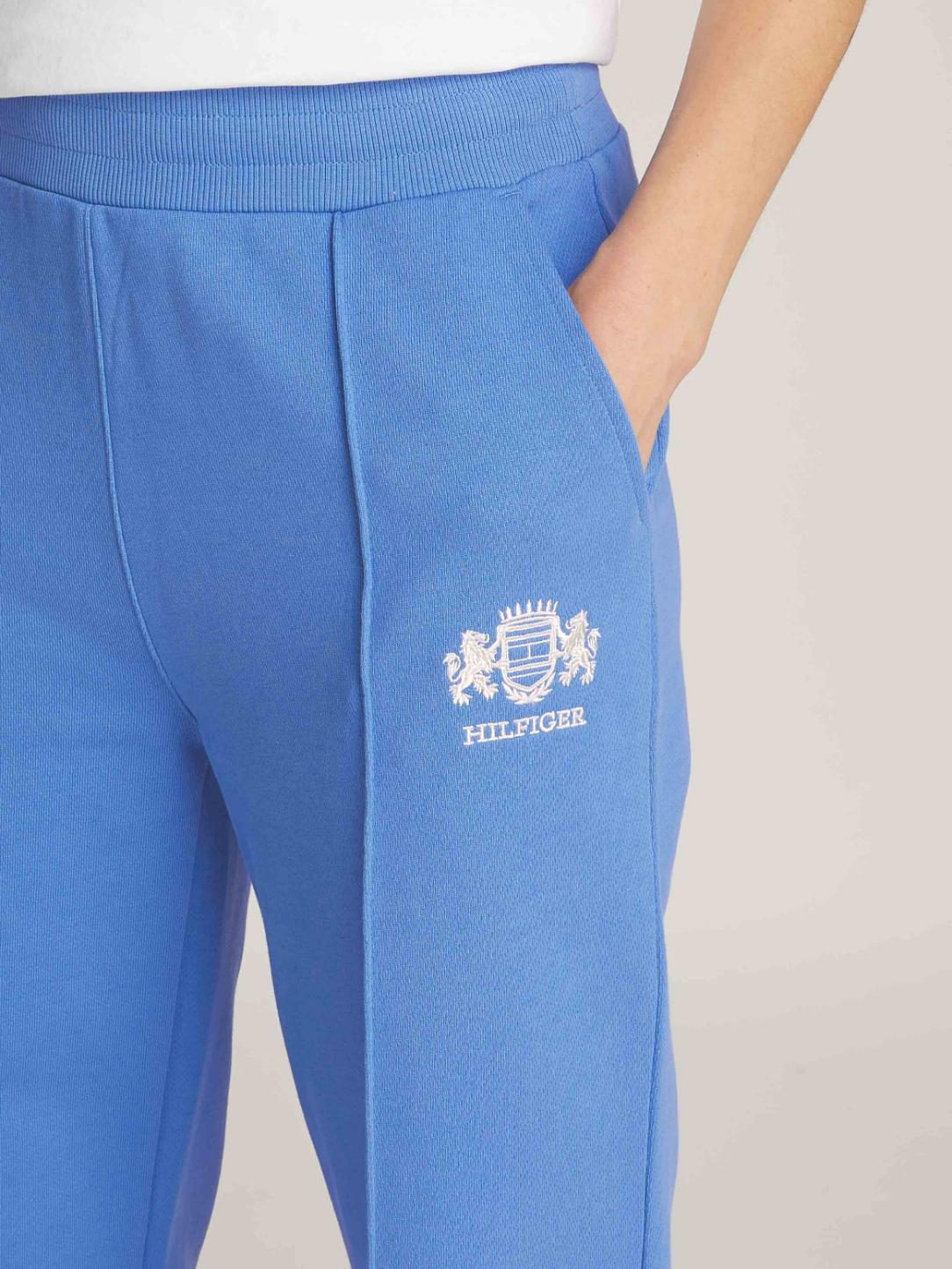 medium blue
