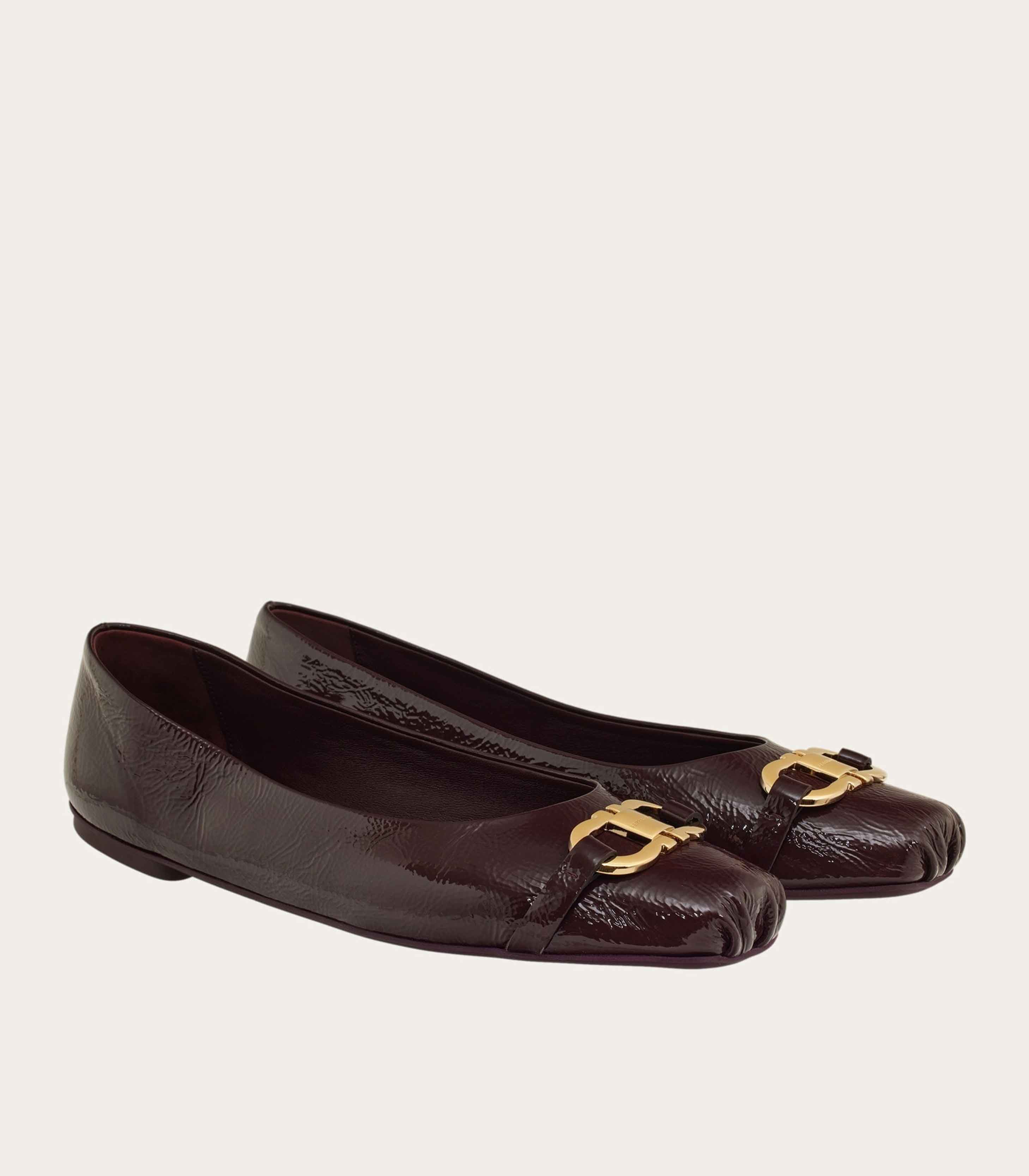 BLACK BROWN
