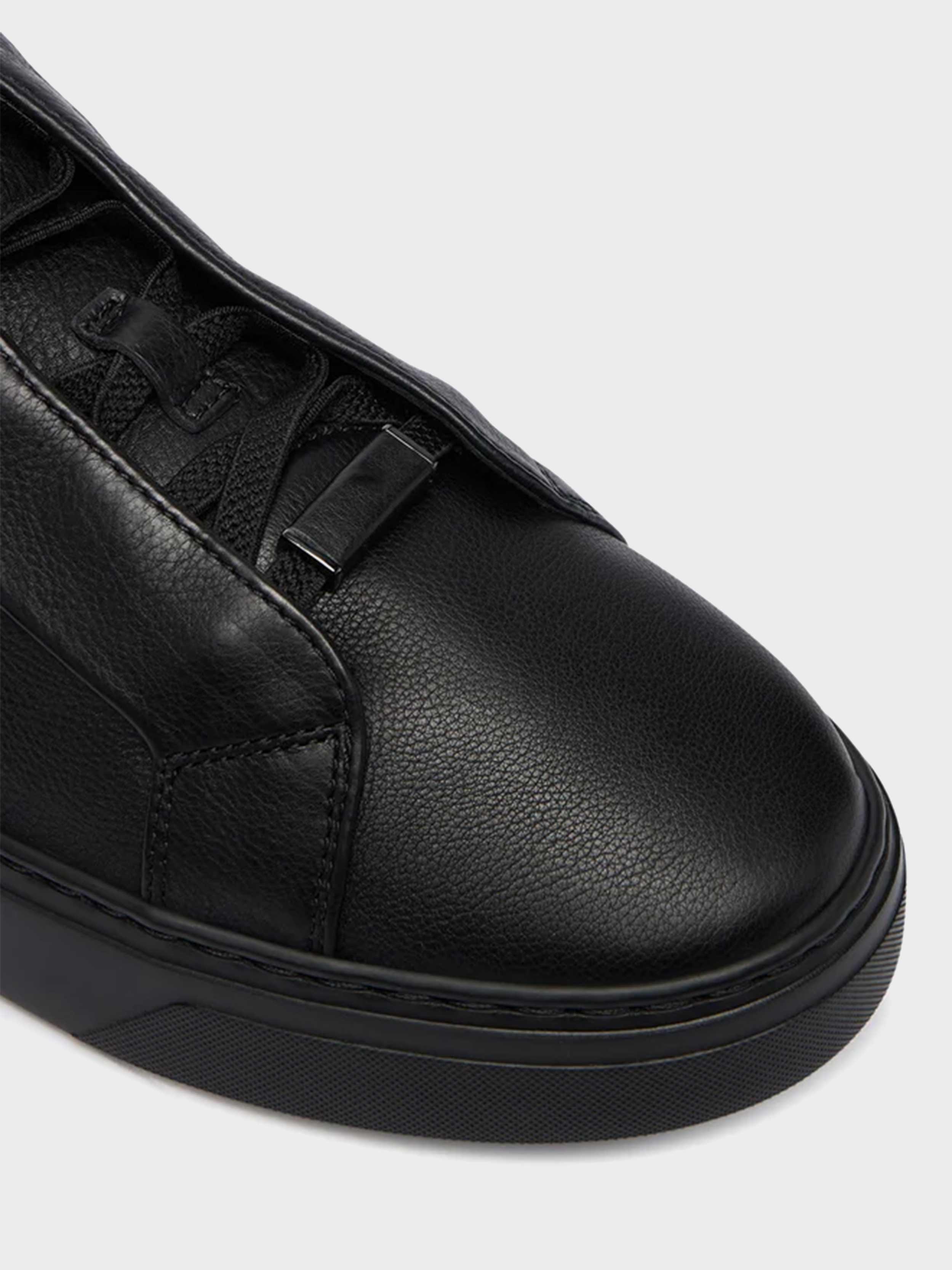 Black Oxford