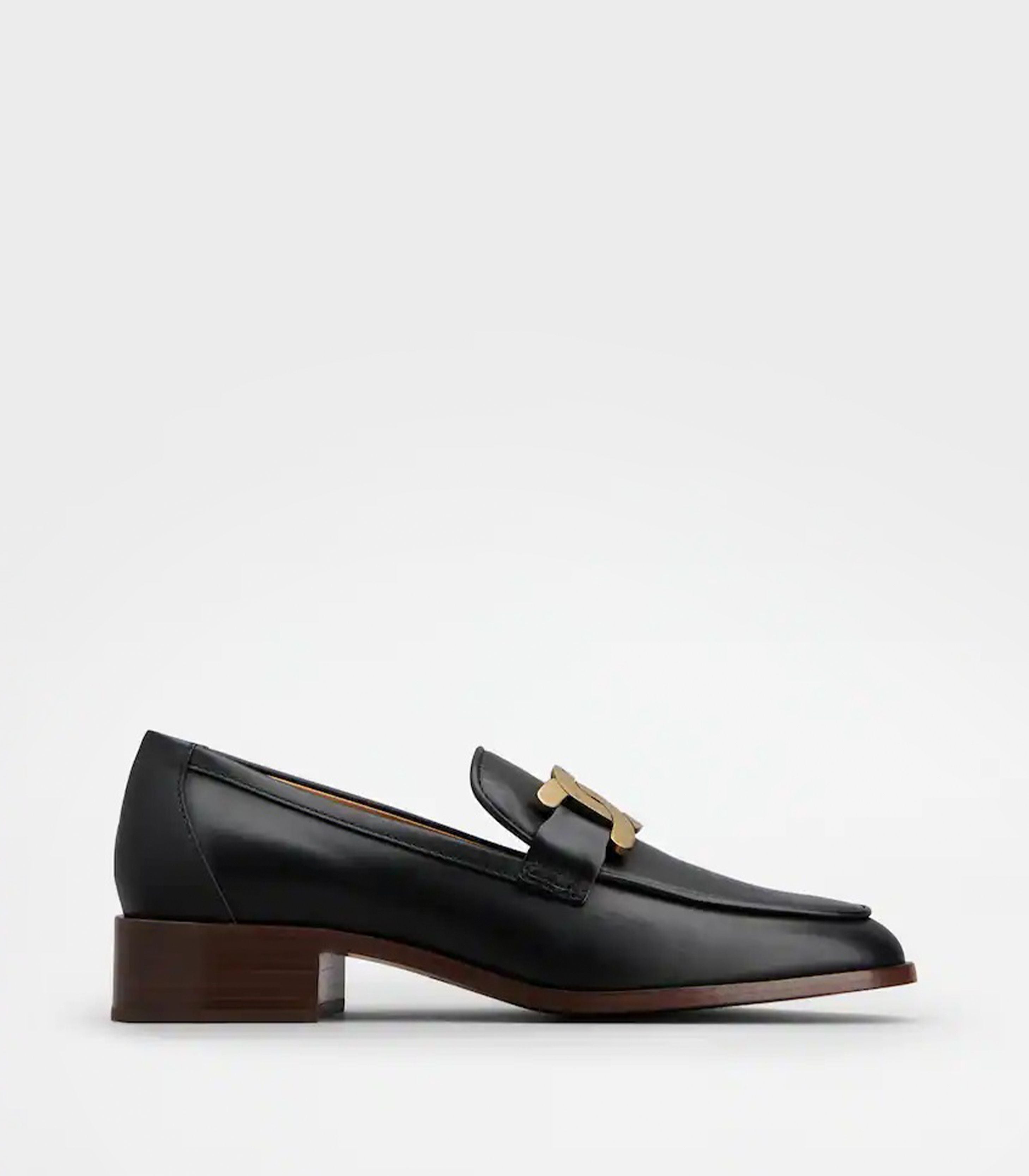 Tod's - loafers in leather - women